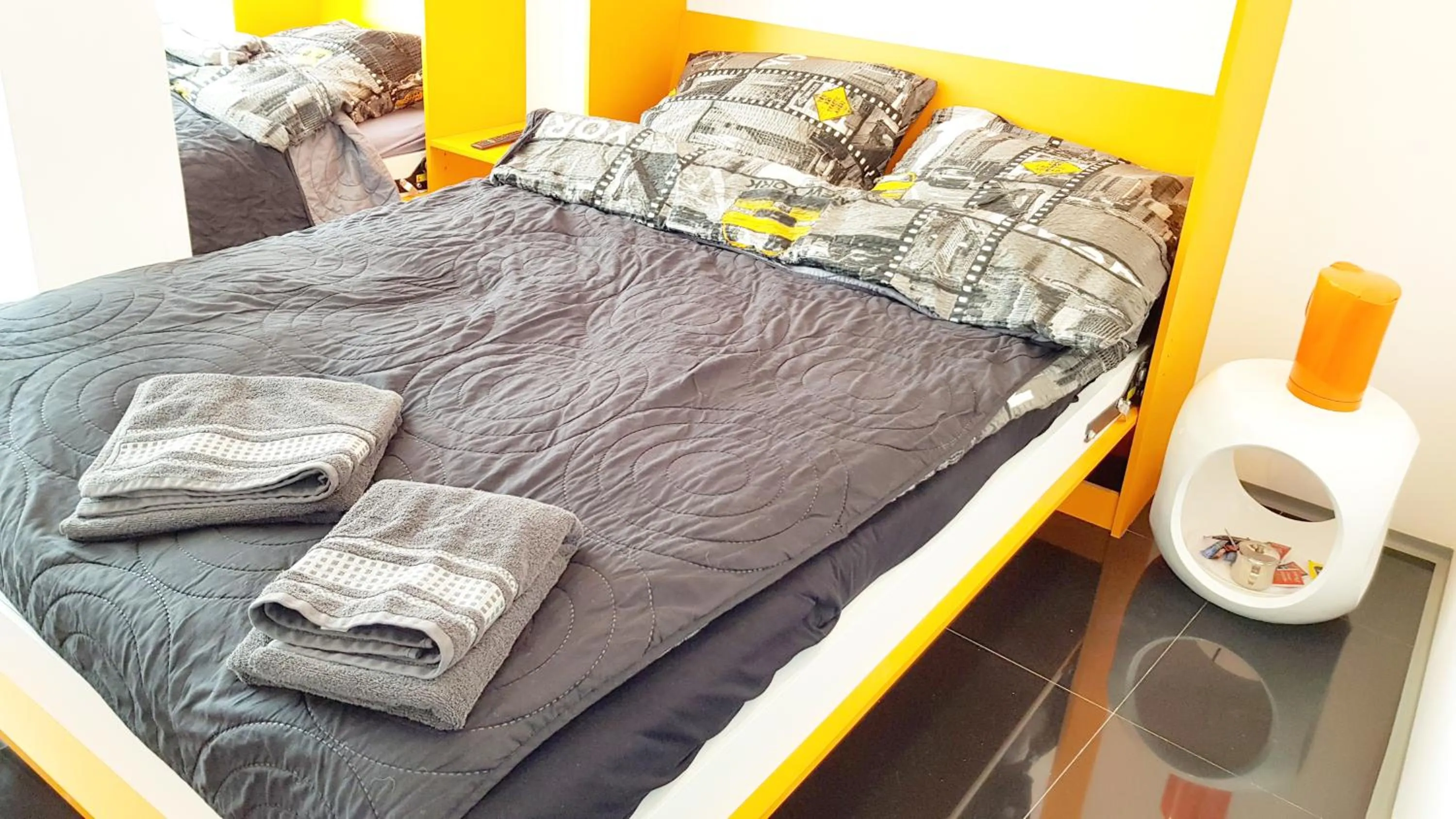Bed in Walk distance to mokotow business park