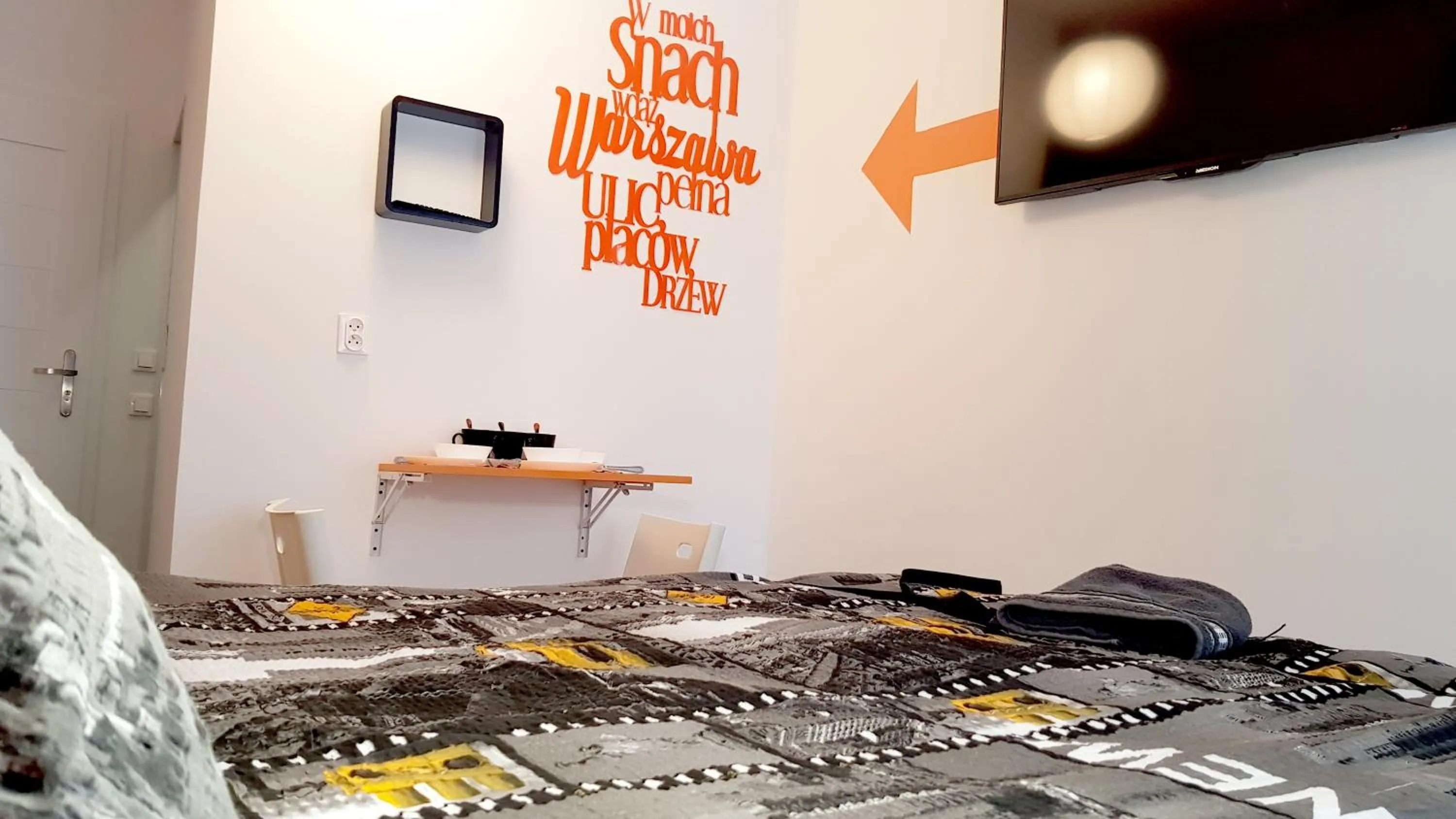 Bed in Walk distance to mokotow business park