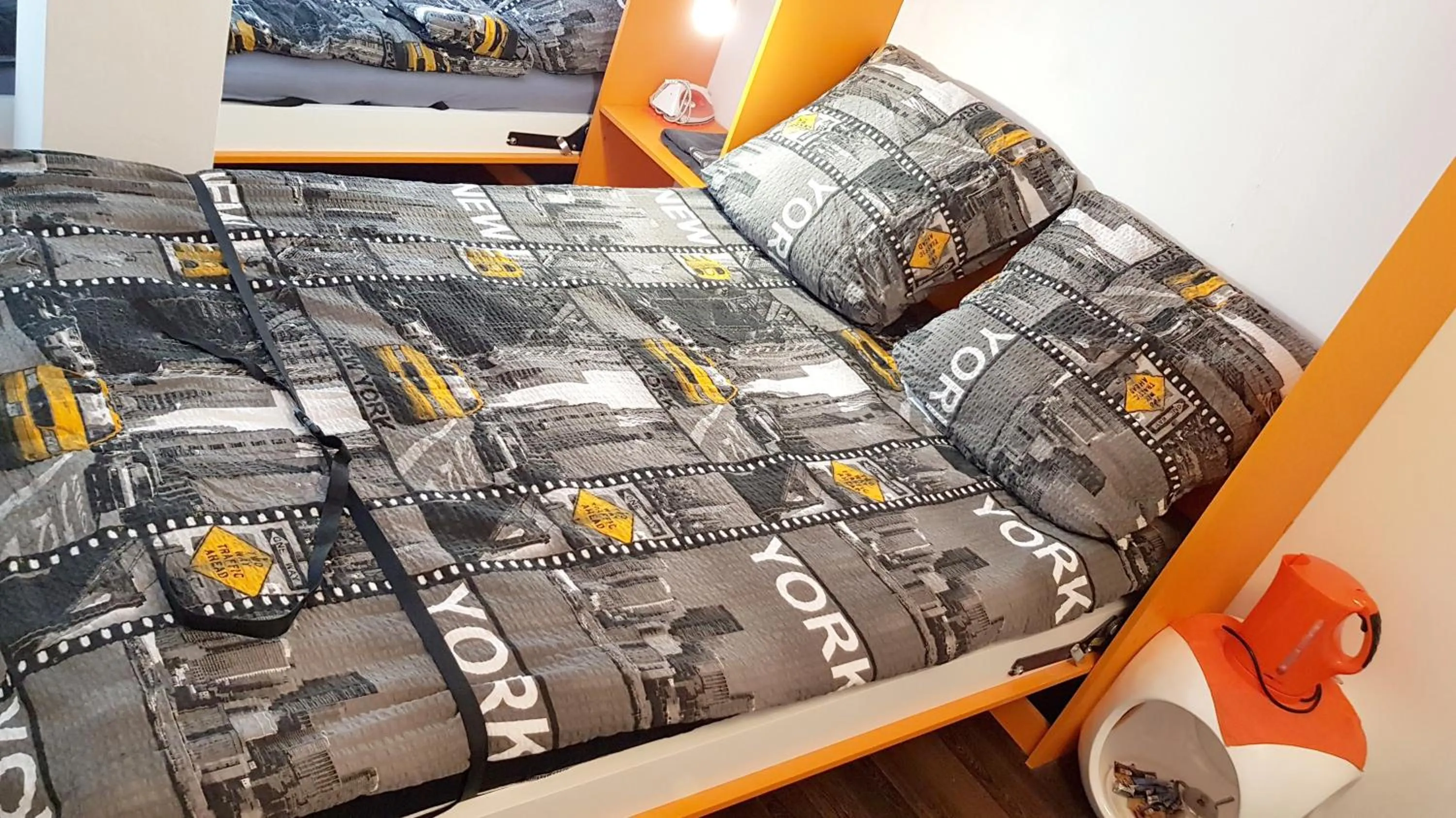 Bed in Walk distance to mokotow business park