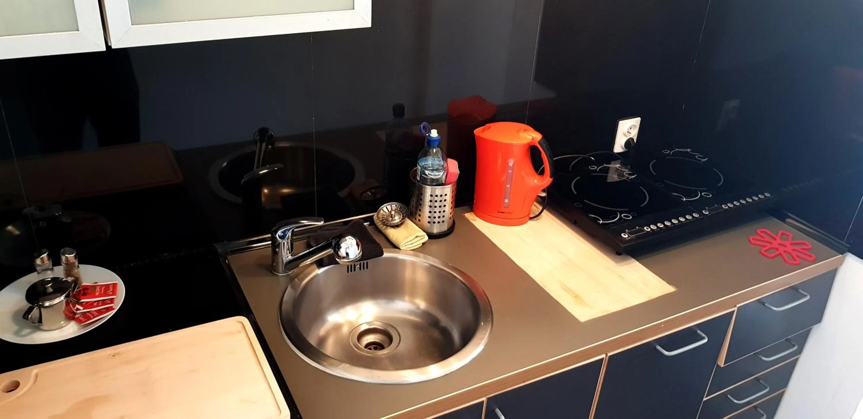 Walk distance to mokotow business park