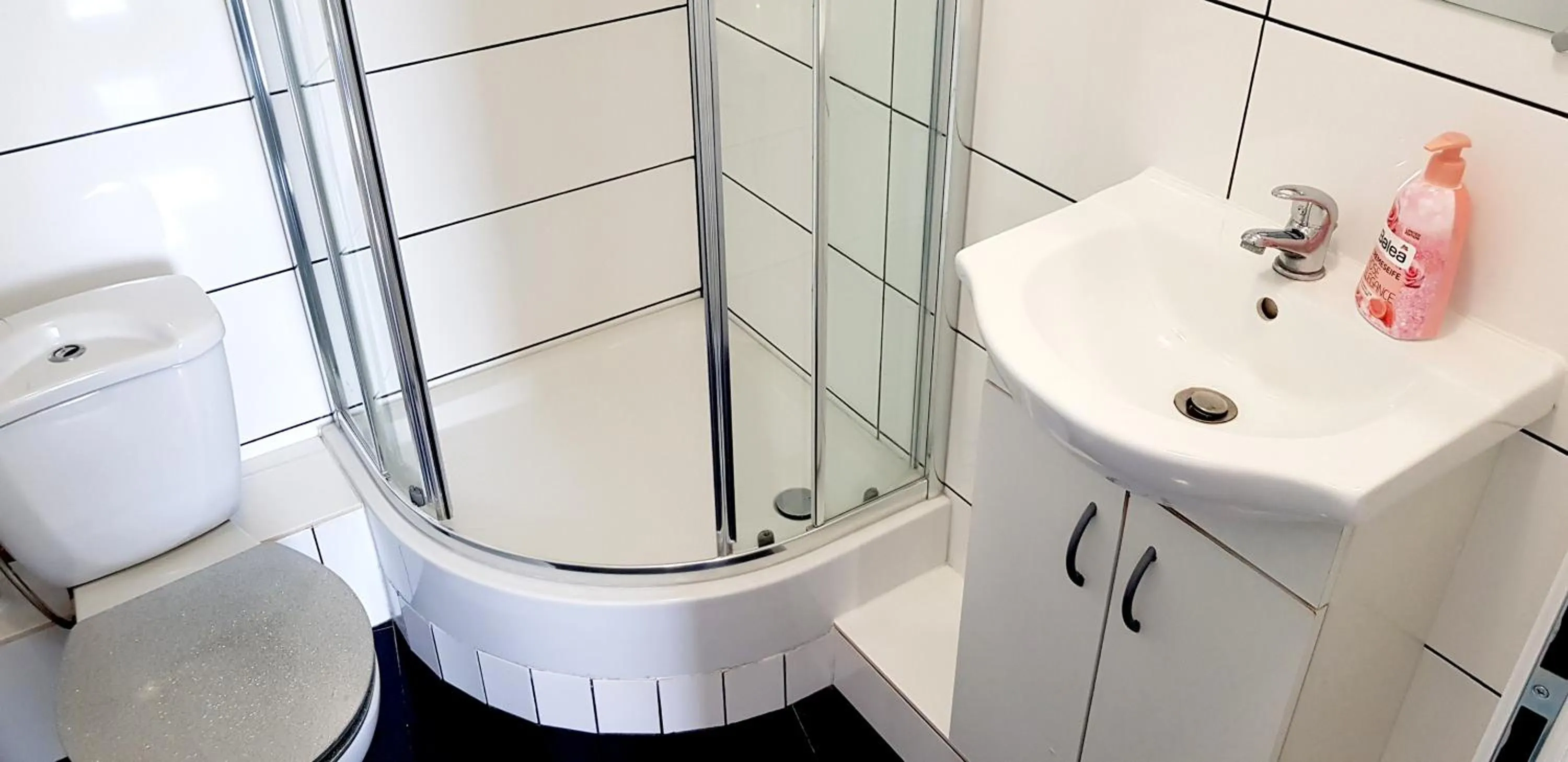 Walk distance to mokotow business park