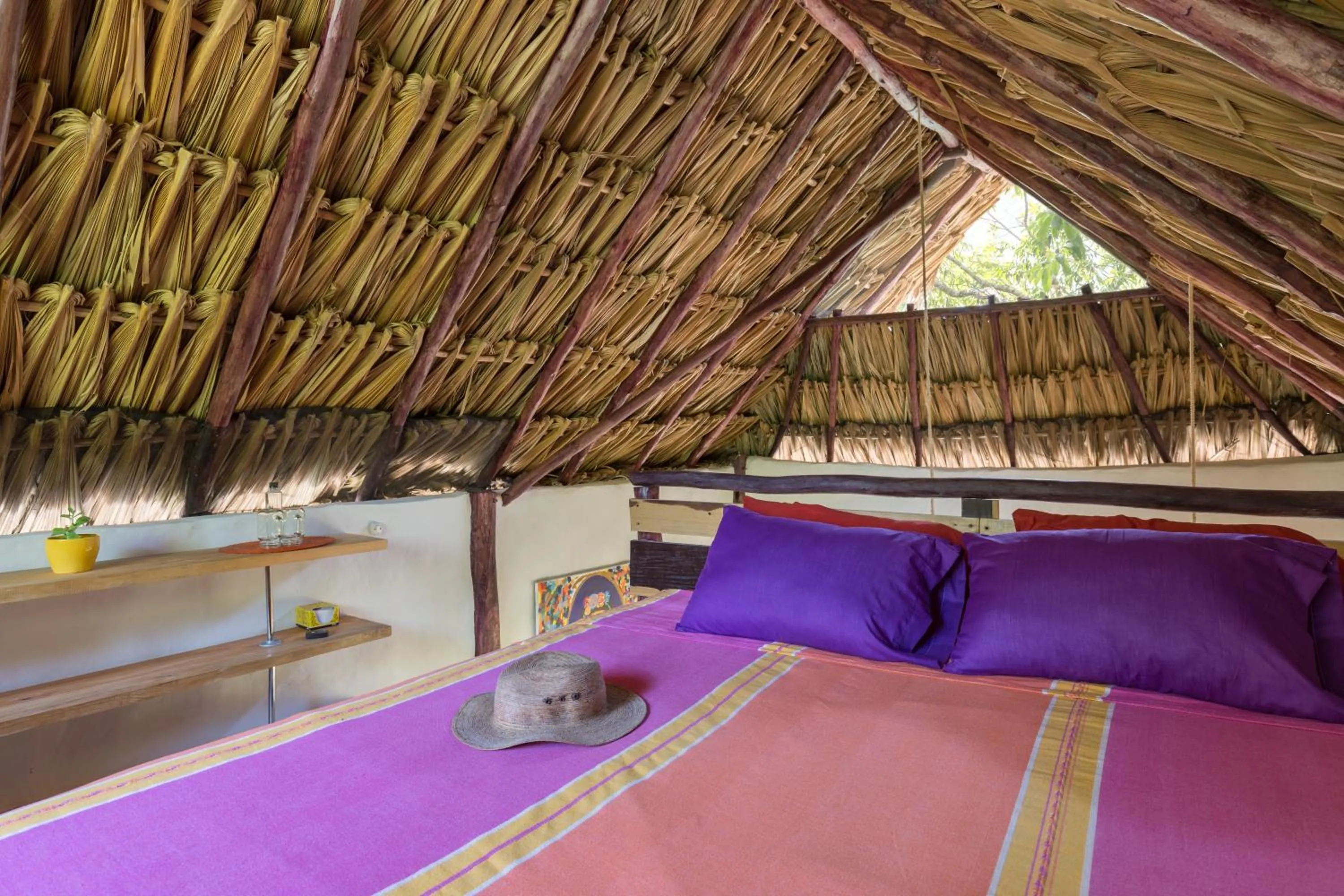 Bed in MELI-MELO P&B