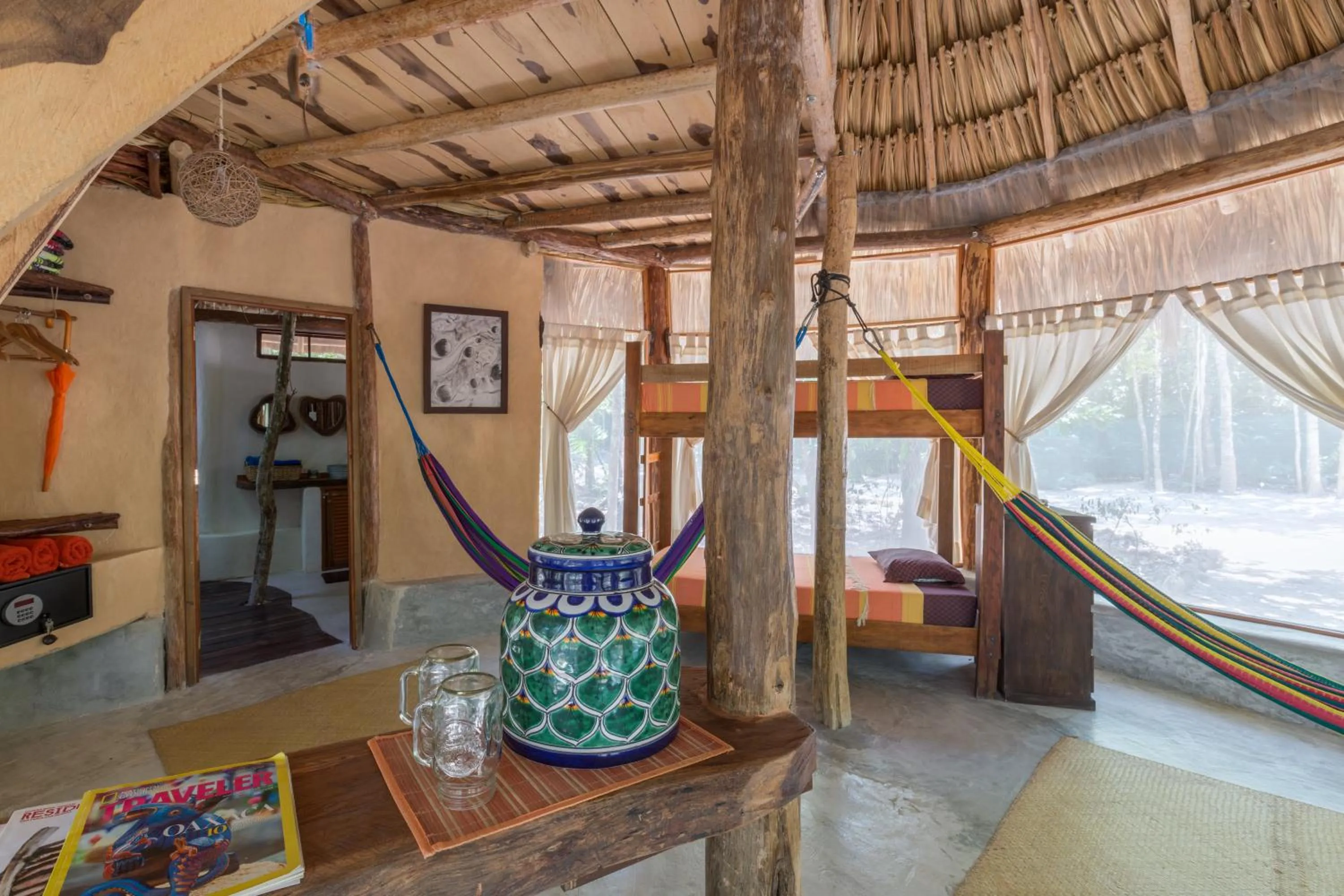 Seating area in MELI-MELO P&B