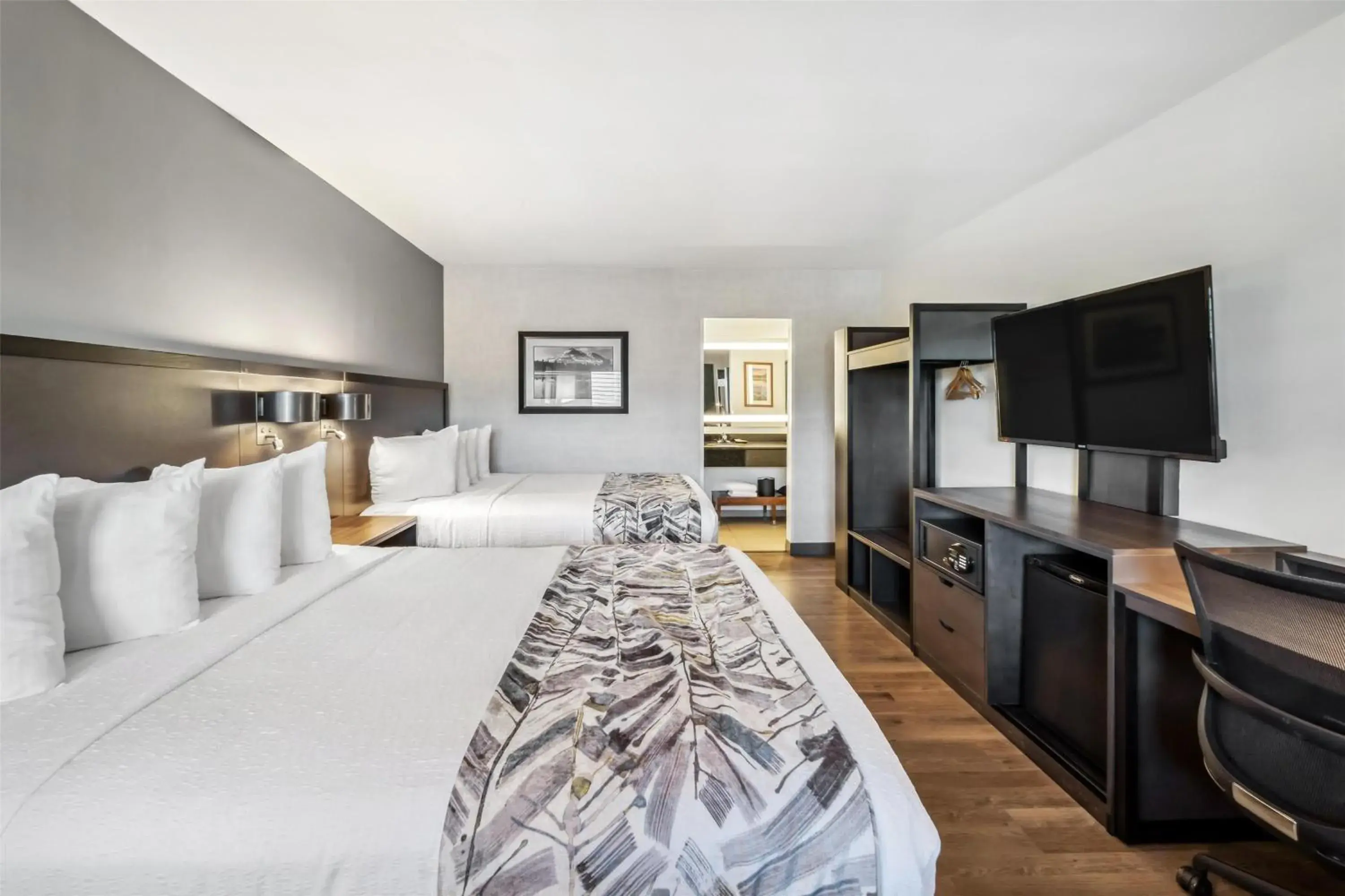 Bedroom, Bed in Best Western Plus Hilltop Inn Bedroom, Bed in Best Western Plus Hilltop Inn