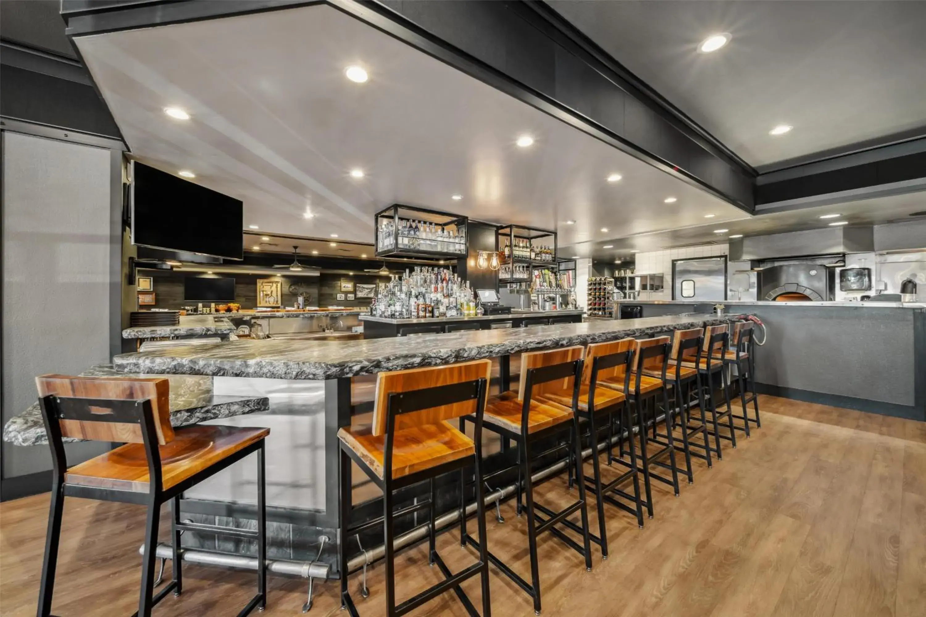 Restaurant/places to eat in Best Western Plus Hilltop Inn Restaurant/places to eat in Best Western Plus Hilltop Inn