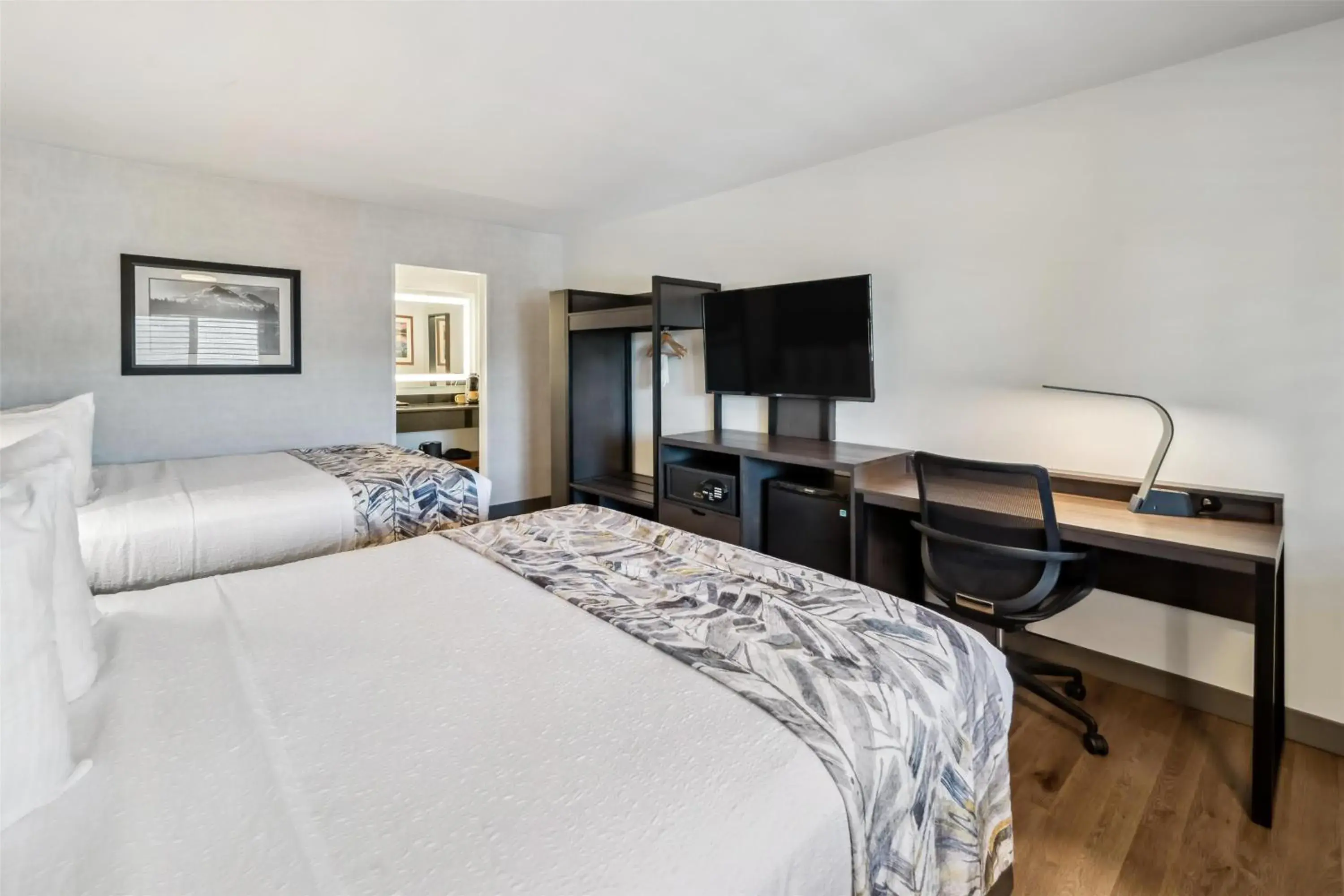 Bedroom, Bed in Best Western Plus Hilltop Inn Bedroom, Bed in Best Western Plus Hilltop Inn