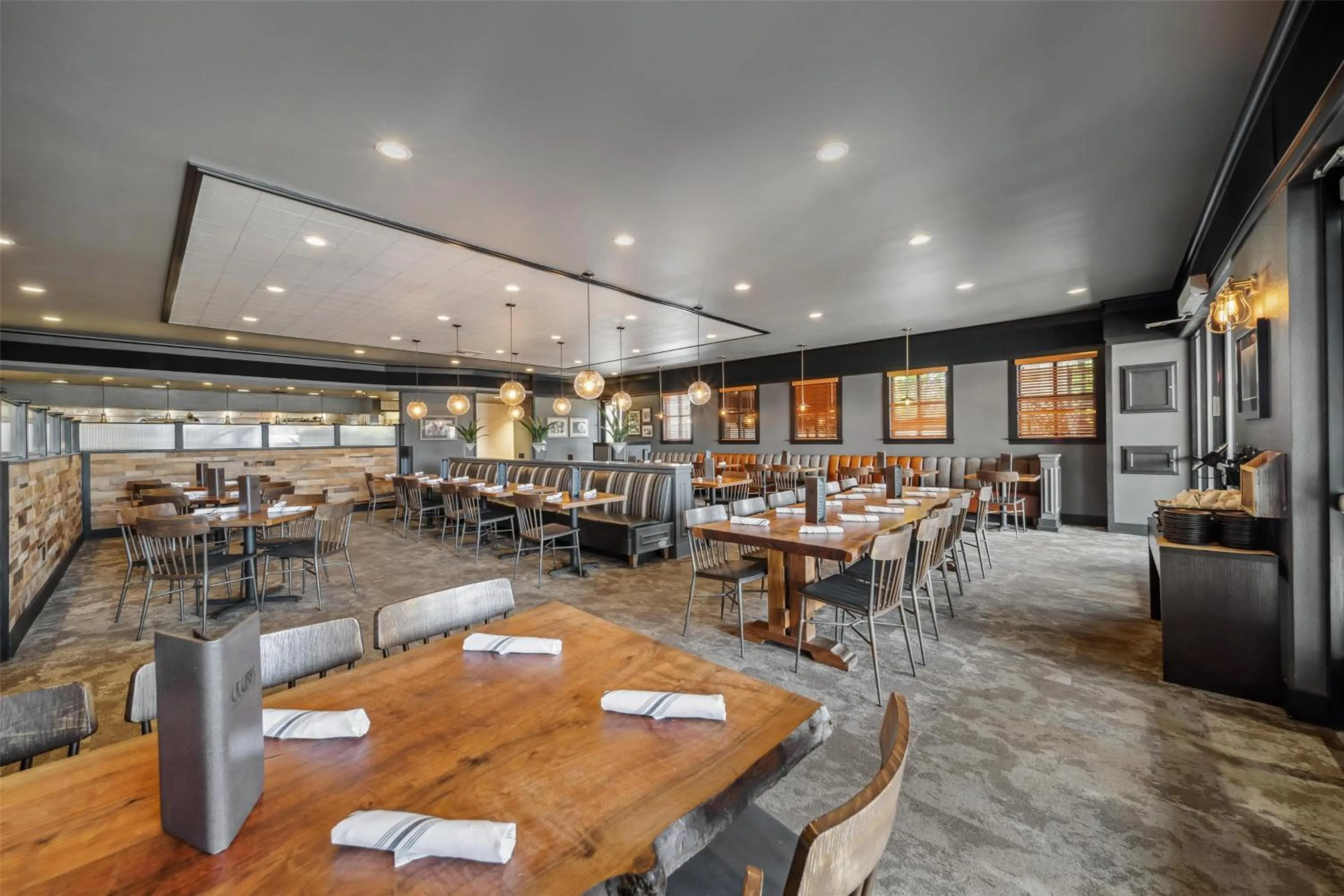 Restaurant/places to eat in Best Western Plus Hilltop Inn