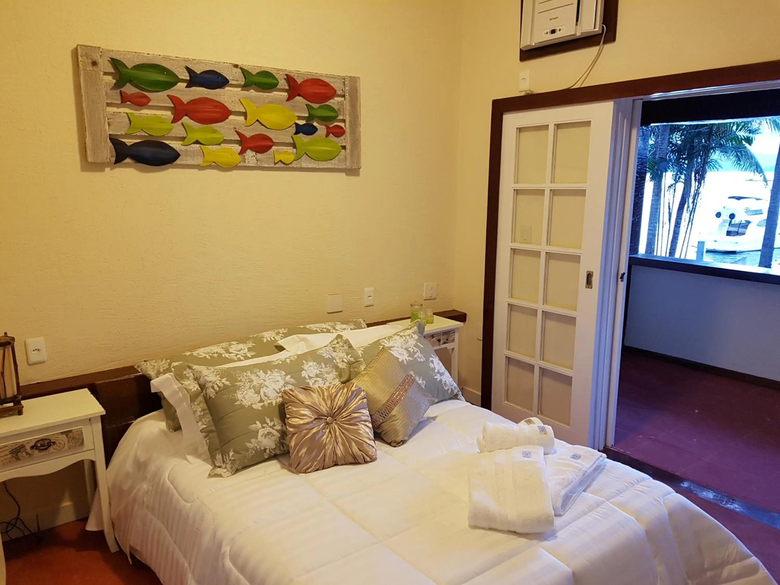 Photo of the whole room, Bed in Pousada Costa do Sapê