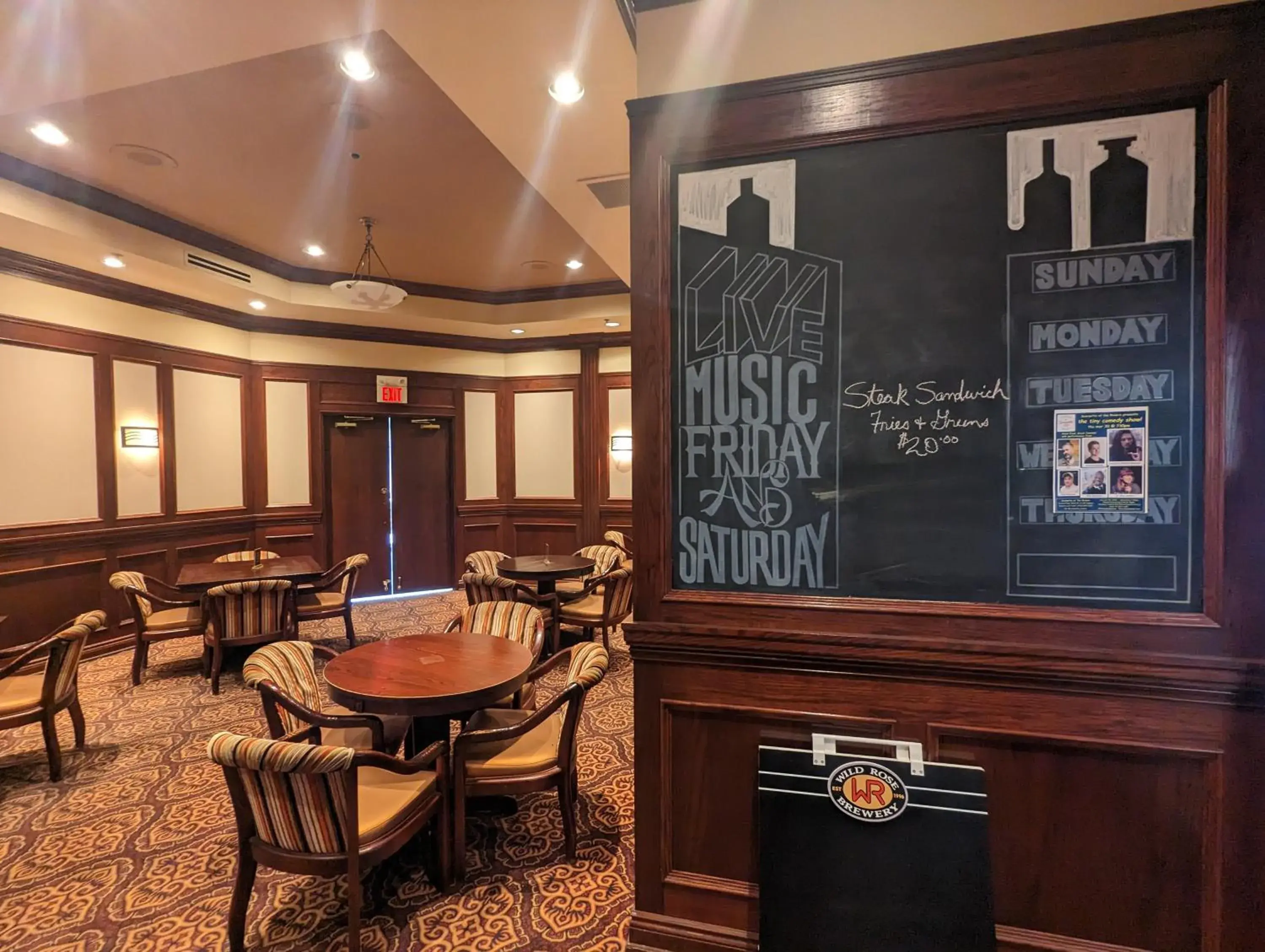 Restaurant/places to eat in Divya Sutra Plaza and Conference Centre Calgary Airport Restaurant/places to eat in Divya Sutra Plaza and Conference Centre Calgary Airport