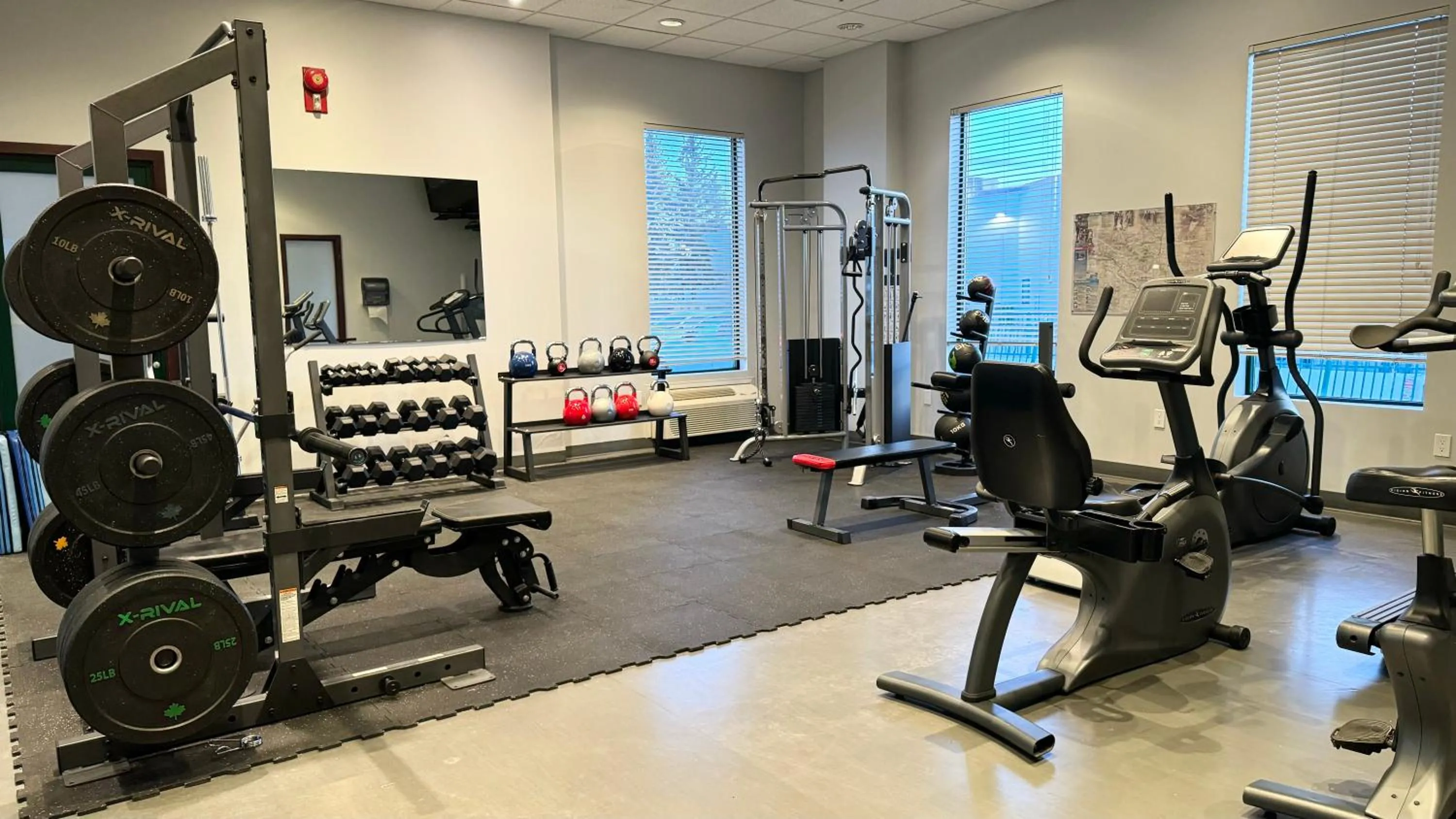 Fitness centre/facilities in Divya Sutra Plaza and Conference Centre Calgary Airport