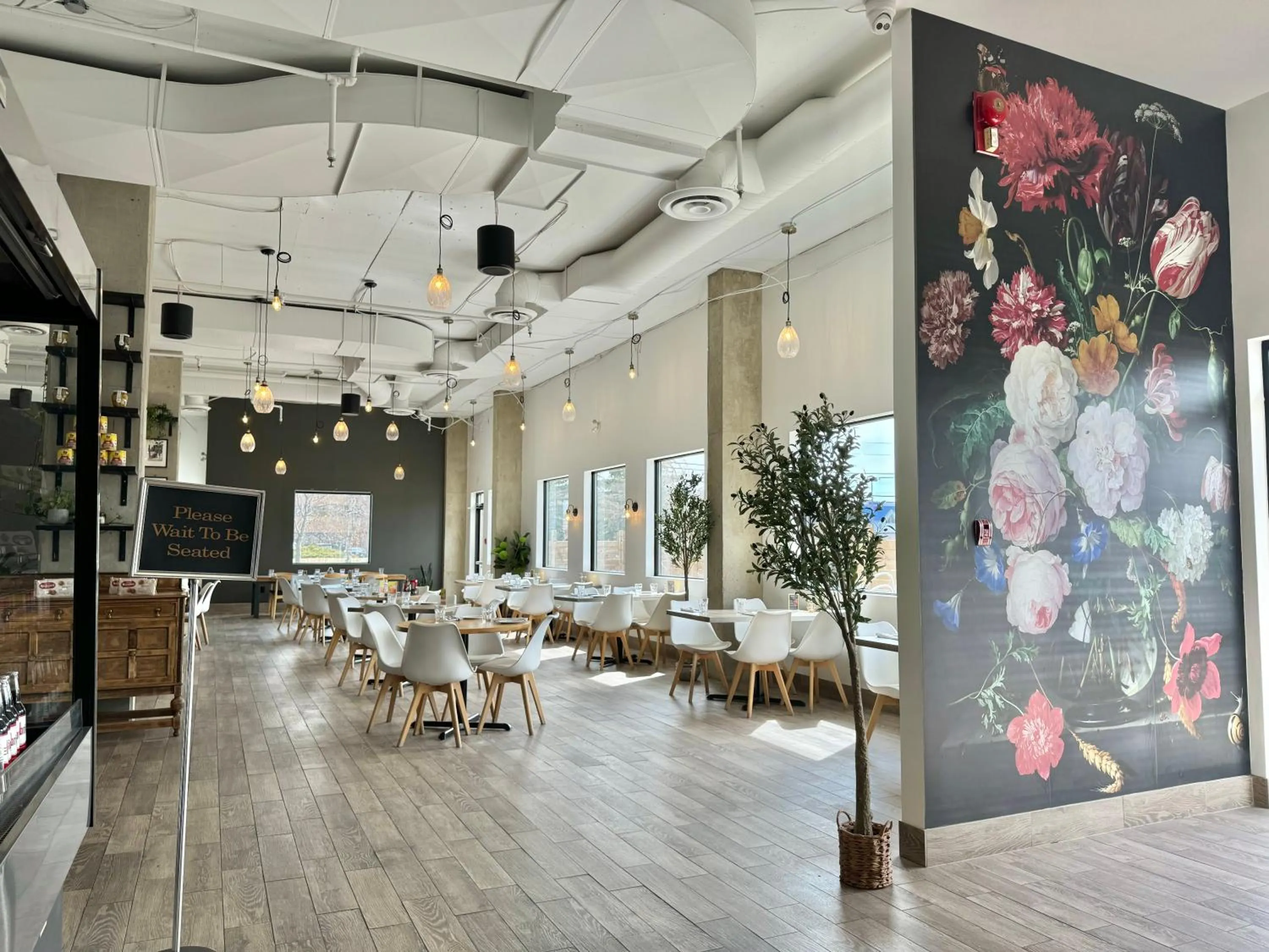 Restaurant/places to eat in Divya Sutra Plaza and Conference Centre Calgary Airport