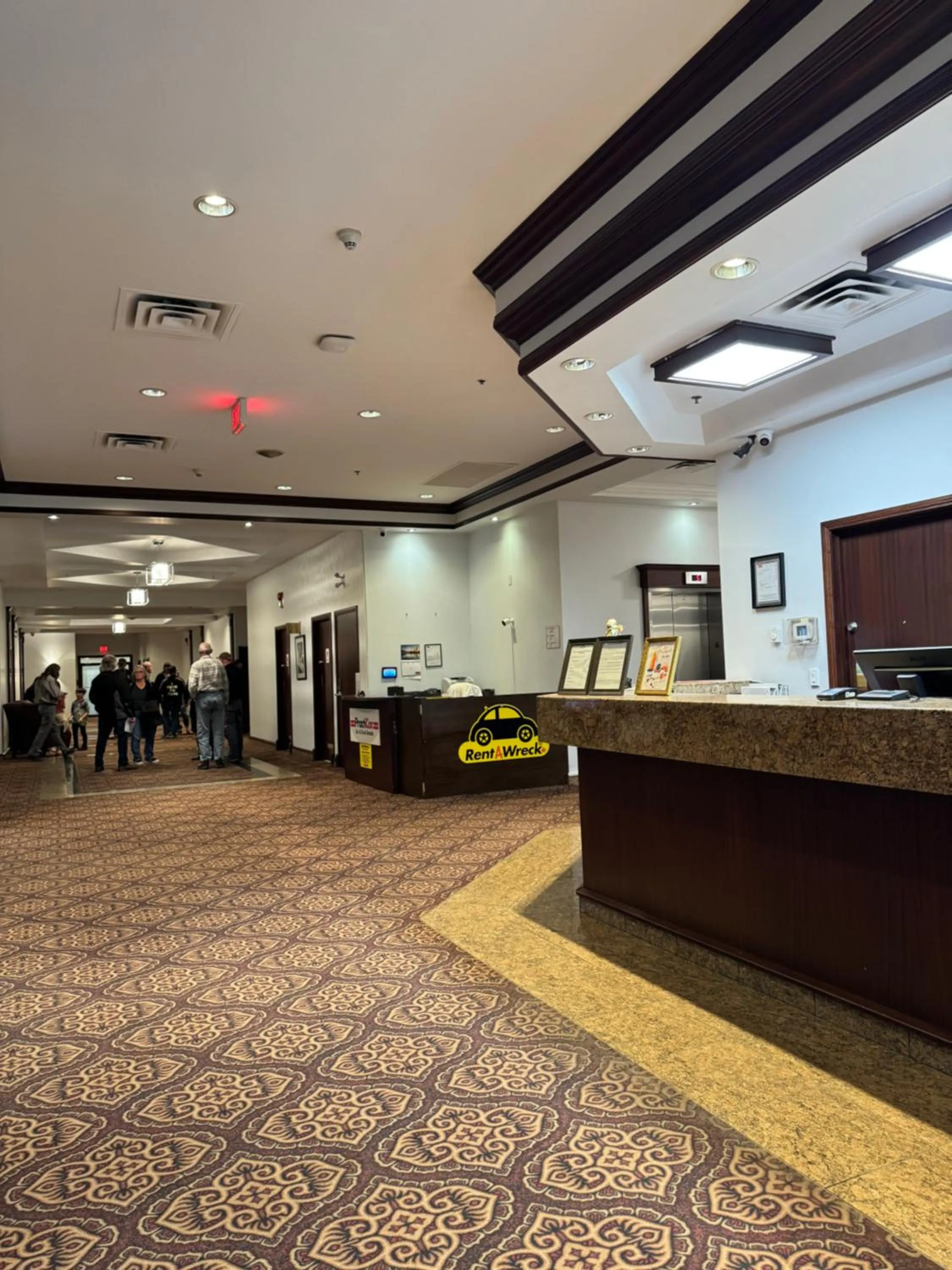 Lobby or reception in Divya Sutra Plaza and Conference Centre Calgary Airport