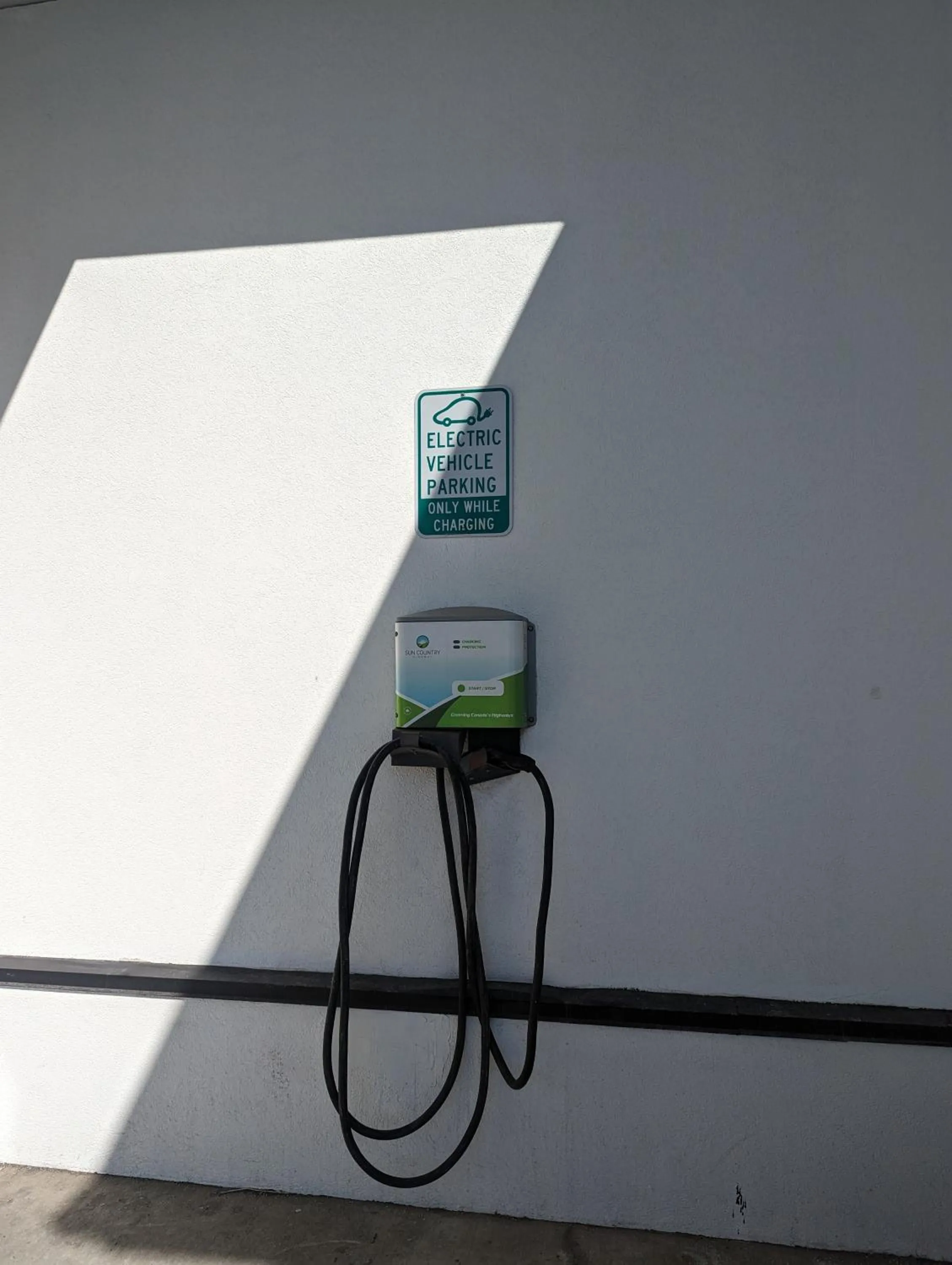 Parking in Divya Sutra Plaza and Conference Centre Calgary Airport