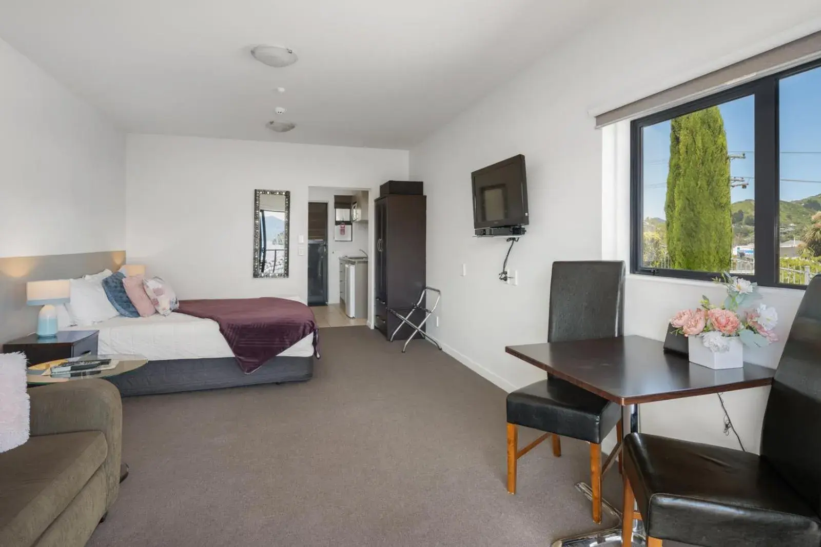 Bed in Harbour View Motel Bed in Harbour View Motel