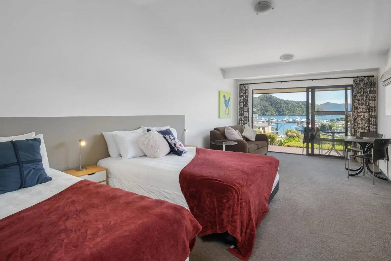 Bed in Harbour View Motel Bed in Harbour View Motel