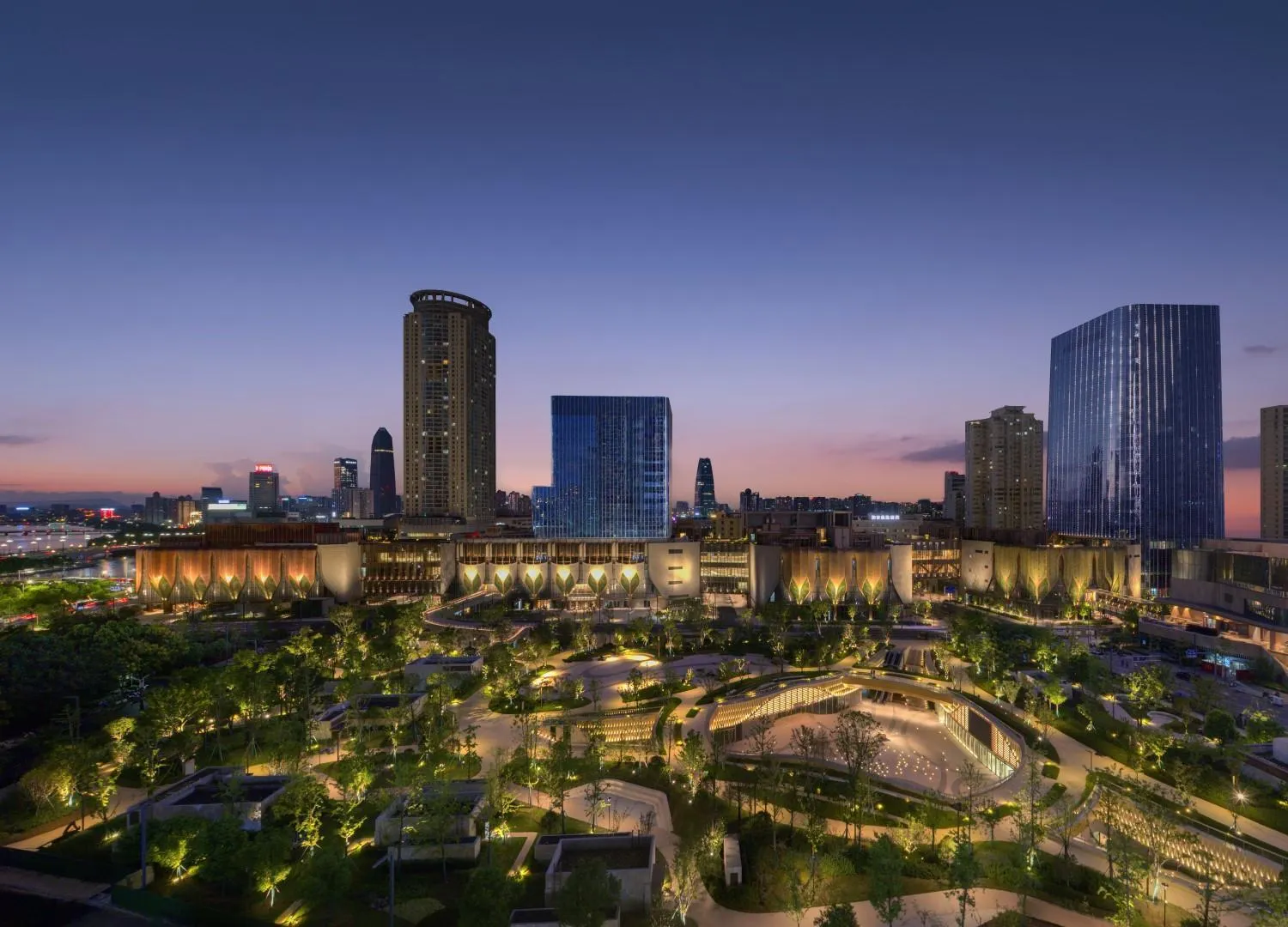 Night in Shangri-La Ningbo - The Three Rivers Intersection