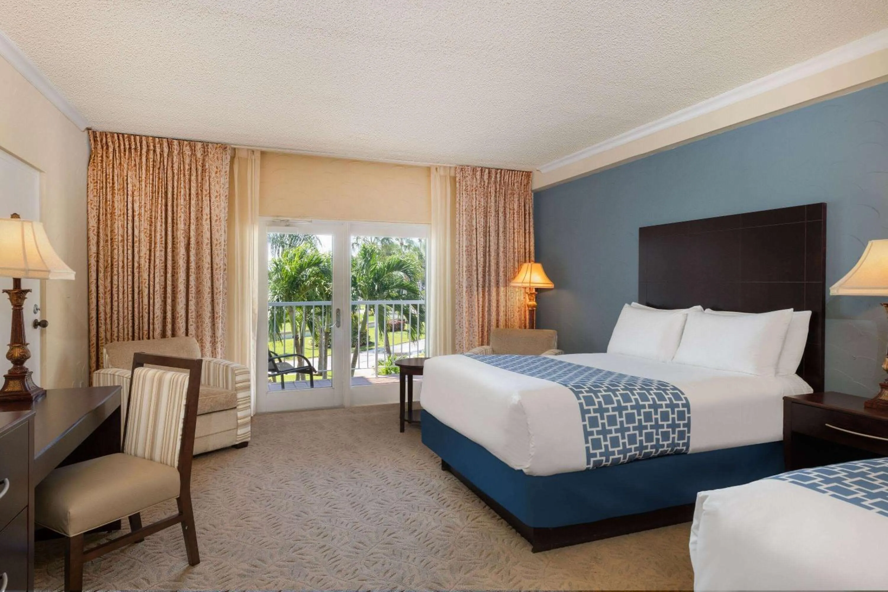 Photo of the whole room, Bed in Safety Harbor Resort & Spa Trademark Collection by Wyndham