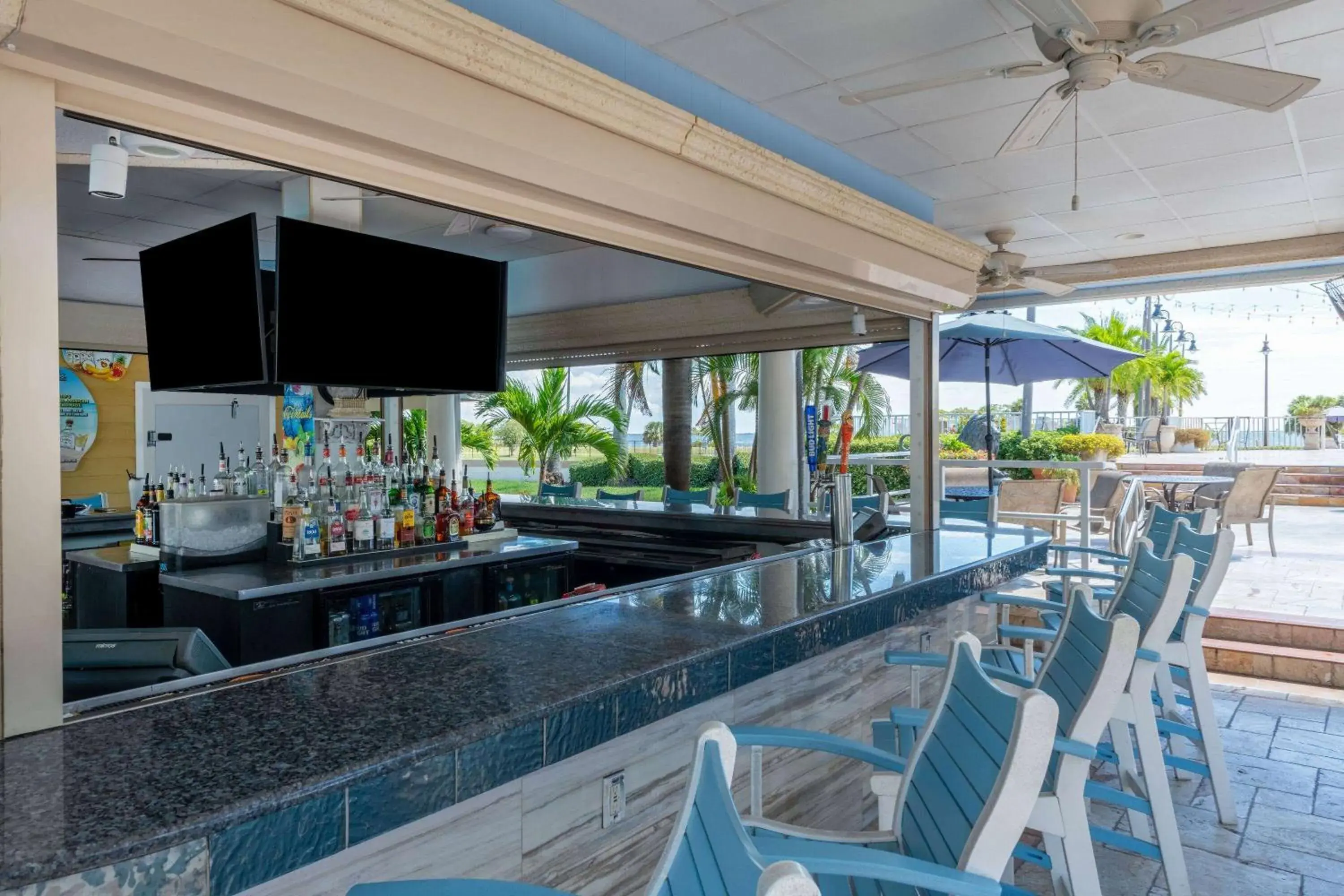 Lounge or bar in Safety Harbor Resort & Spa Trademark Collection by Wyndham Lounge or bar in Safety Harbor Resort & Spa Trademark Collection by Wyndham