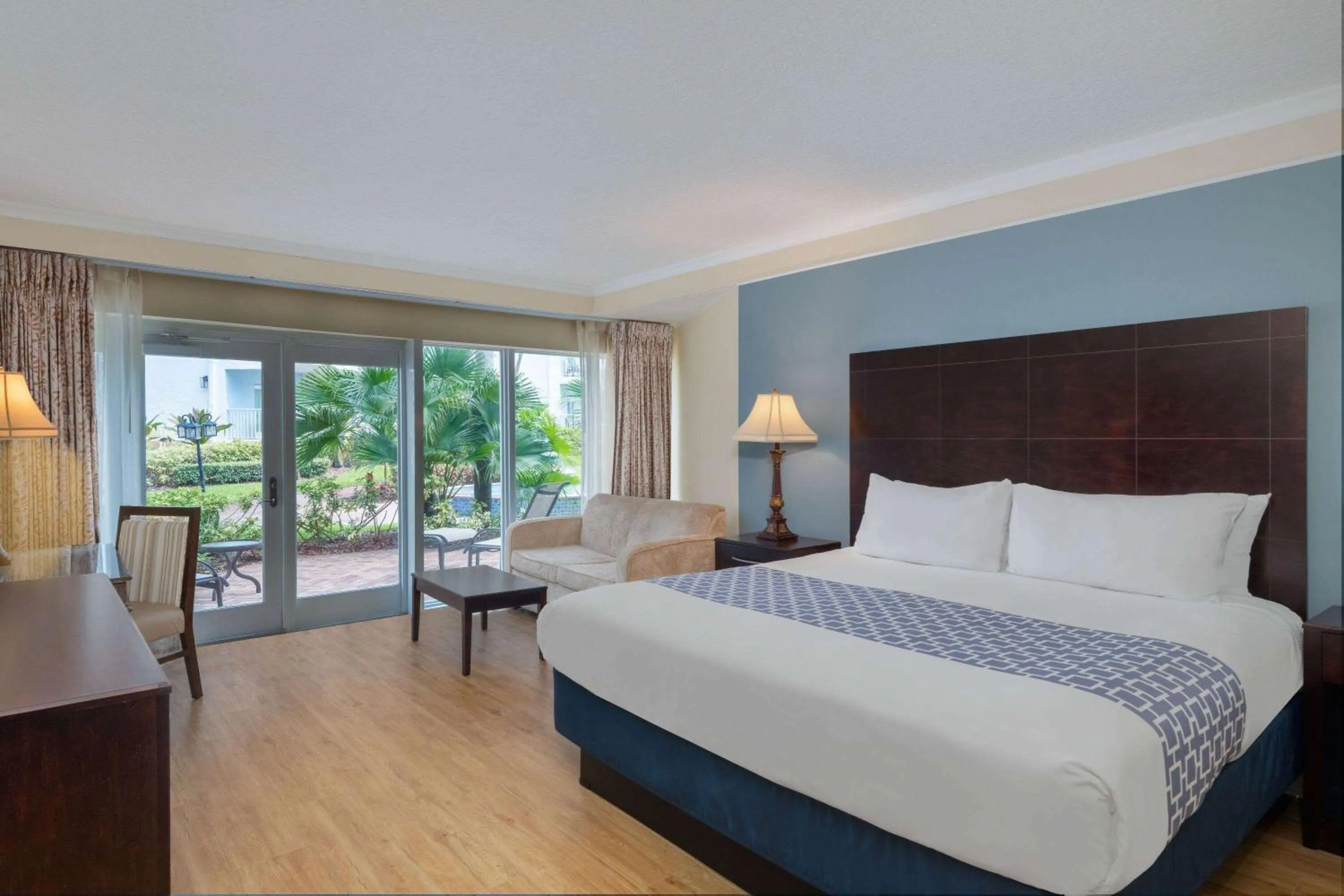 Photo of the whole room, Bed in Safety Harbor Resort & Spa Trademark Collection by Wyndham