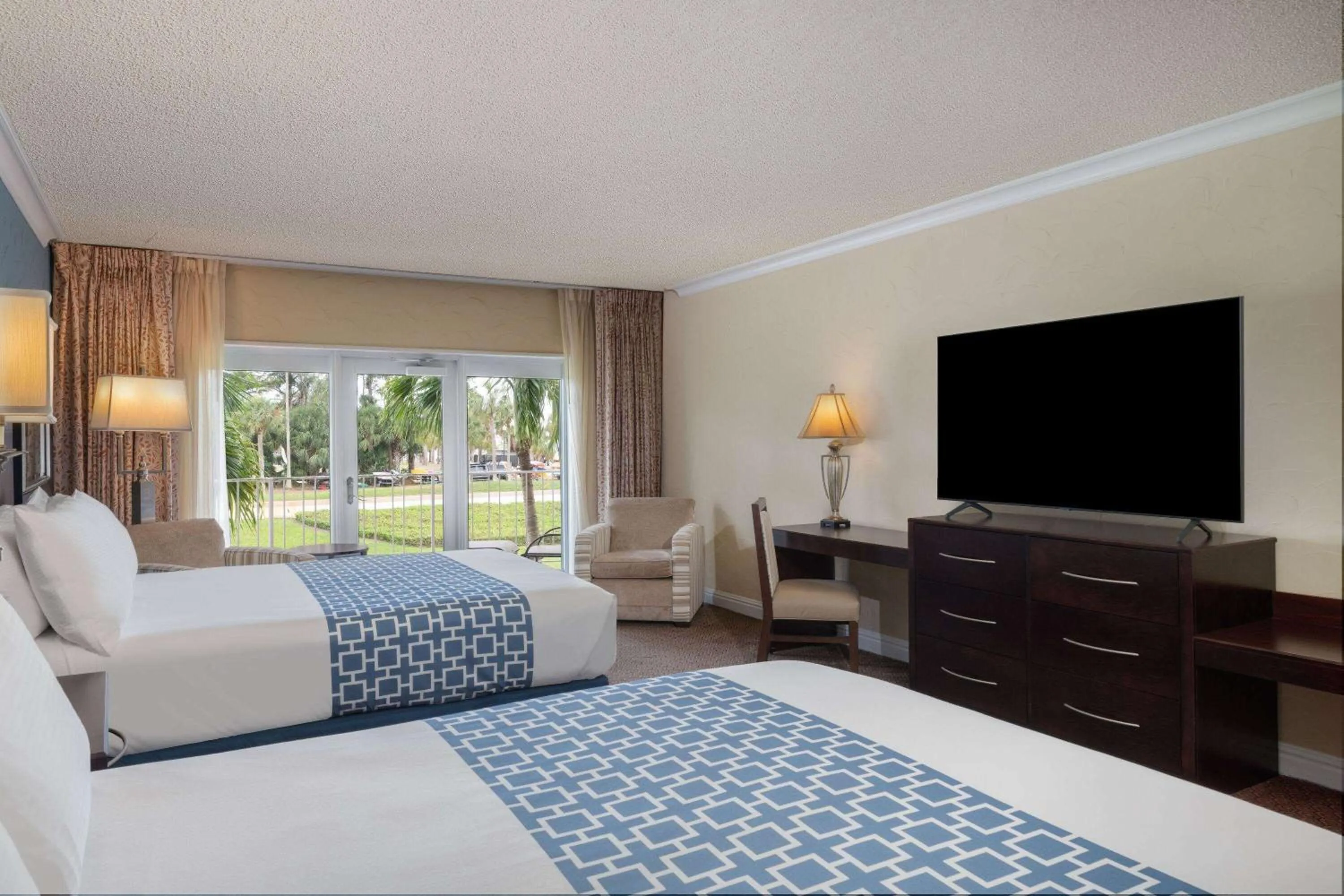 Photo of the whole room, Bed in Safety Harbor Resort & Spa Trademark Collection by Wyndham