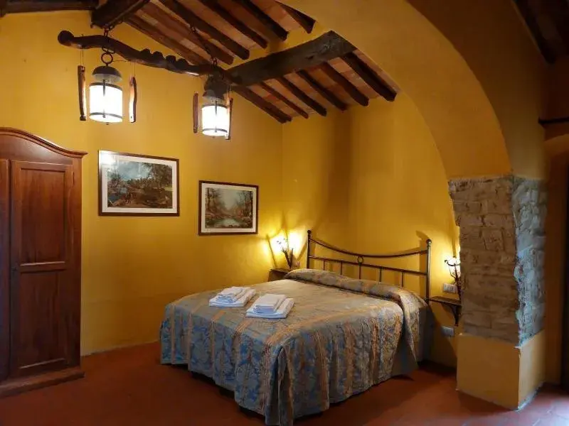 King Room in La Rimbecca Greve in Chianti King Room in La Rimbecca Greve in Chianti