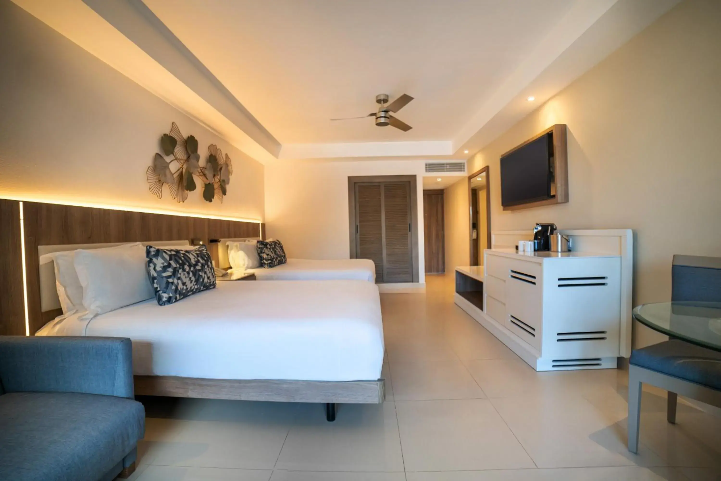 Bedroom, Bed in Royalton Hideaway Punta Cana, An Autograph Collection All-Inclusive Resort & Casino - Adults Only Bedroom, Bed in Royalton Hideaway Punta Cana, An Autograph Collection All-Inclusive Resort & Casino - Adults Only