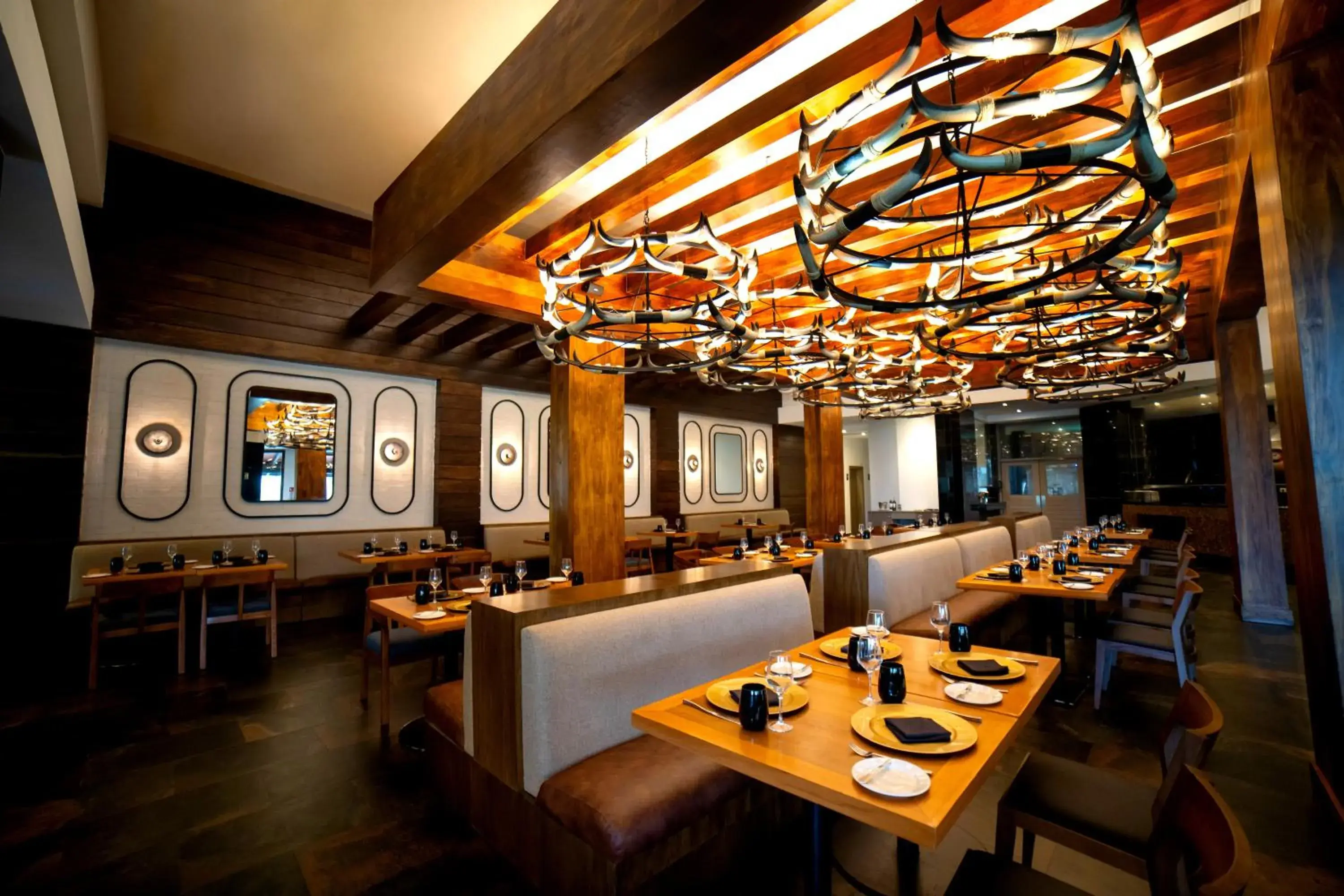 Restaurant/places to eat in Royalton Hideaway Punta Cana, An Autograph Collection All-Inclusive Resort & Casino - Adults Only Restaurant/places to eat in Royalton Hideaway Punta Cana, An Autograph Collection All-Inclusive Resort & Casino - Adults Only