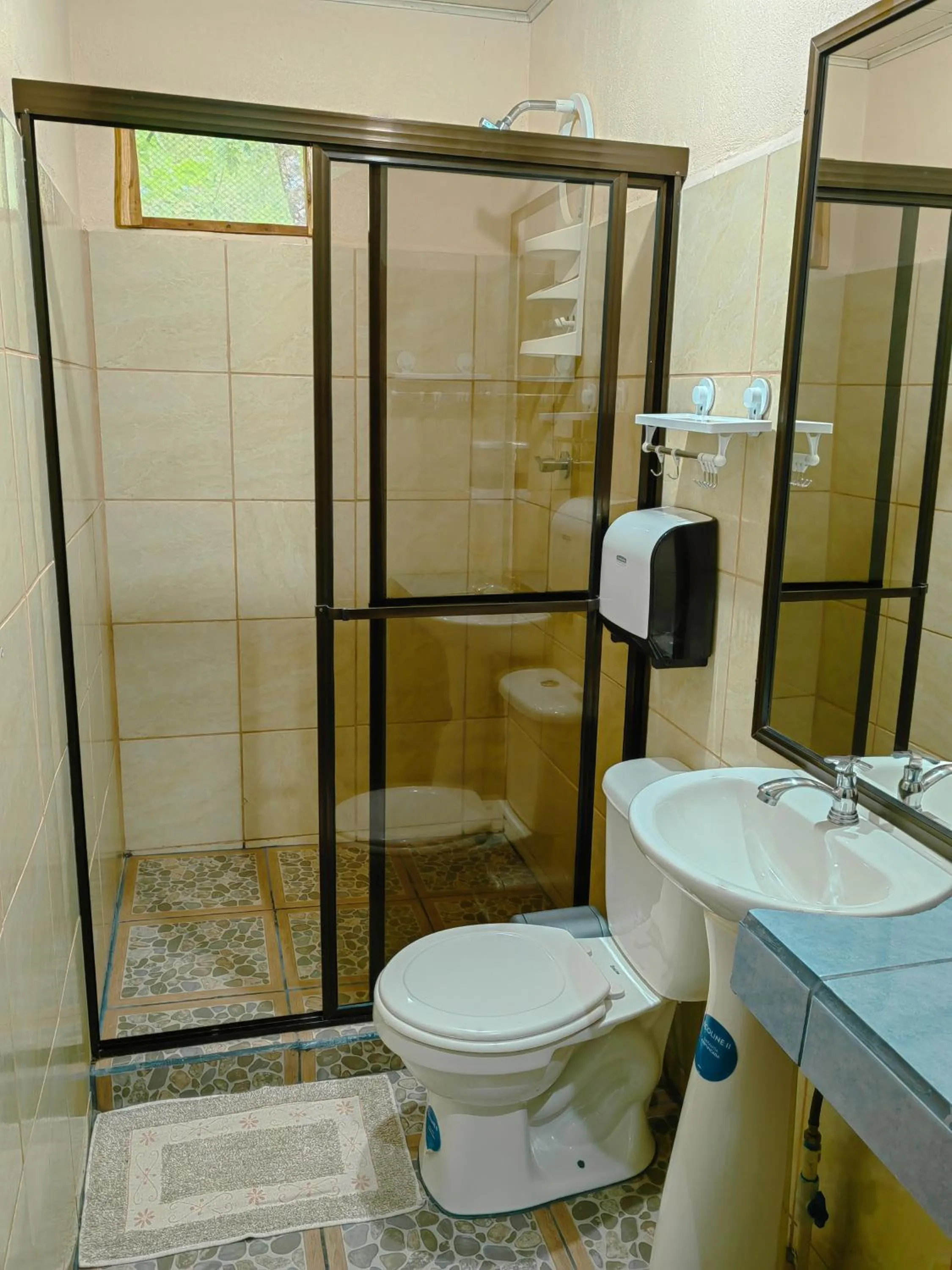 Bathroom in Hotel Casa Gitana Corcovado Tour operador