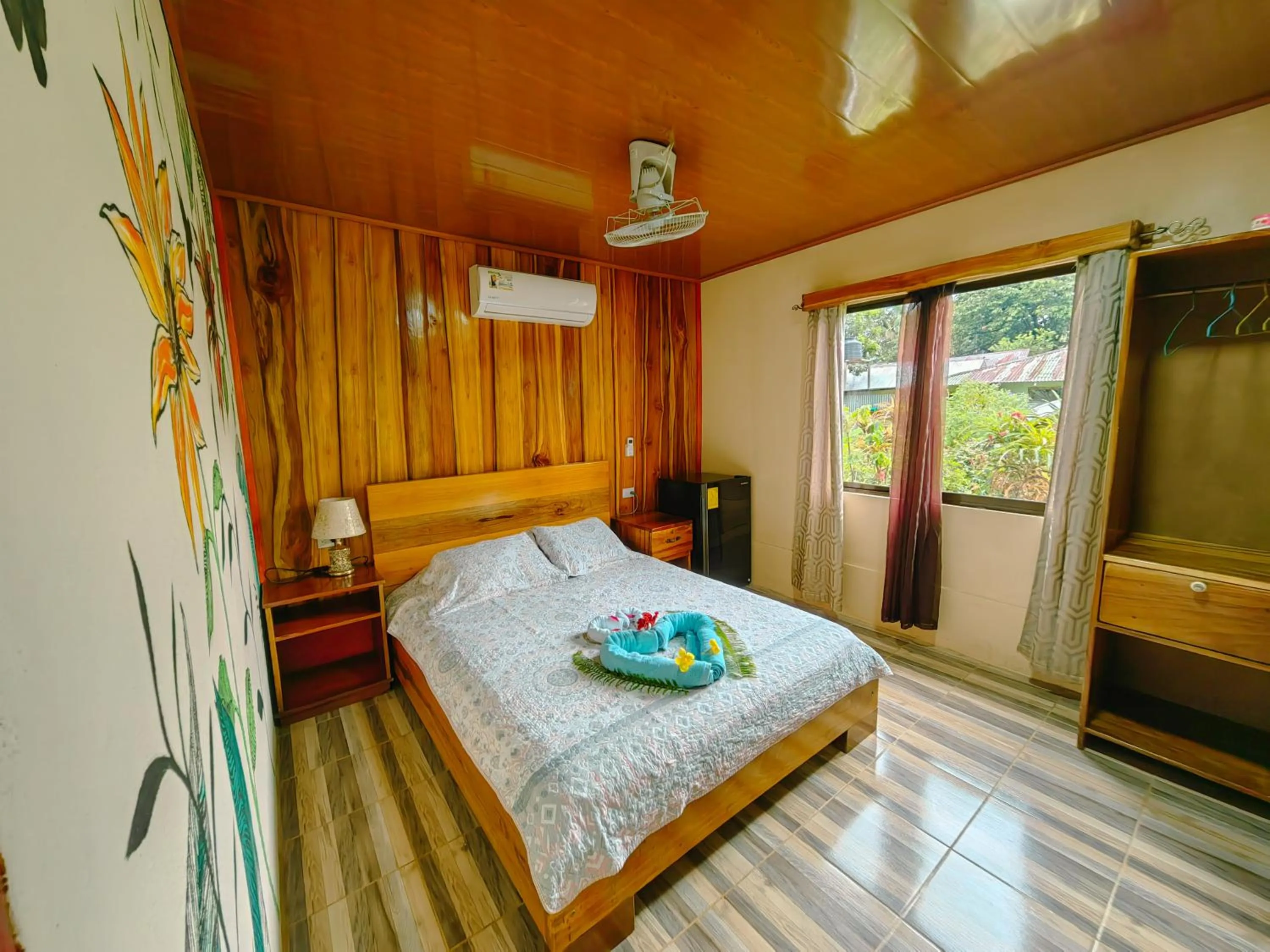 Bed in Hotel Casa Gitana Corcovado Tour operador