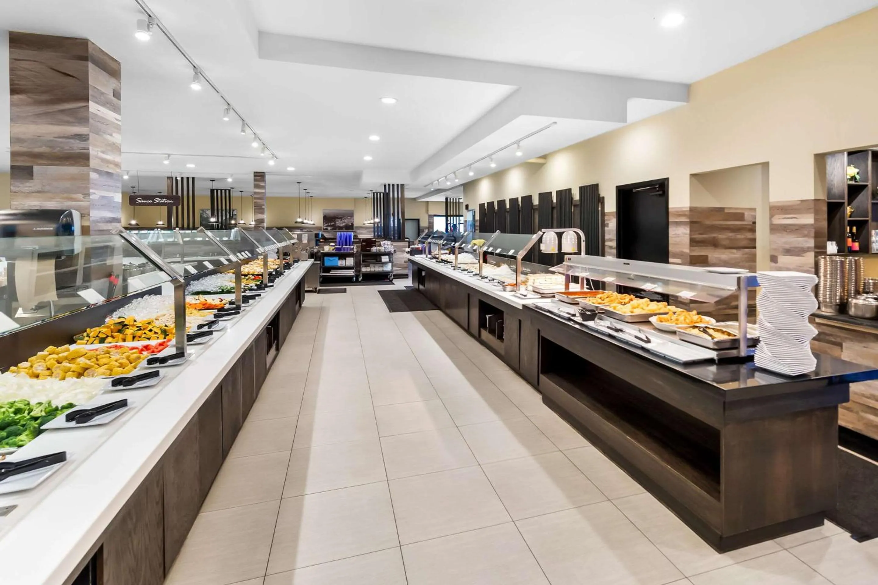 Restaurant/places to eat in Rodeway Inn Capri