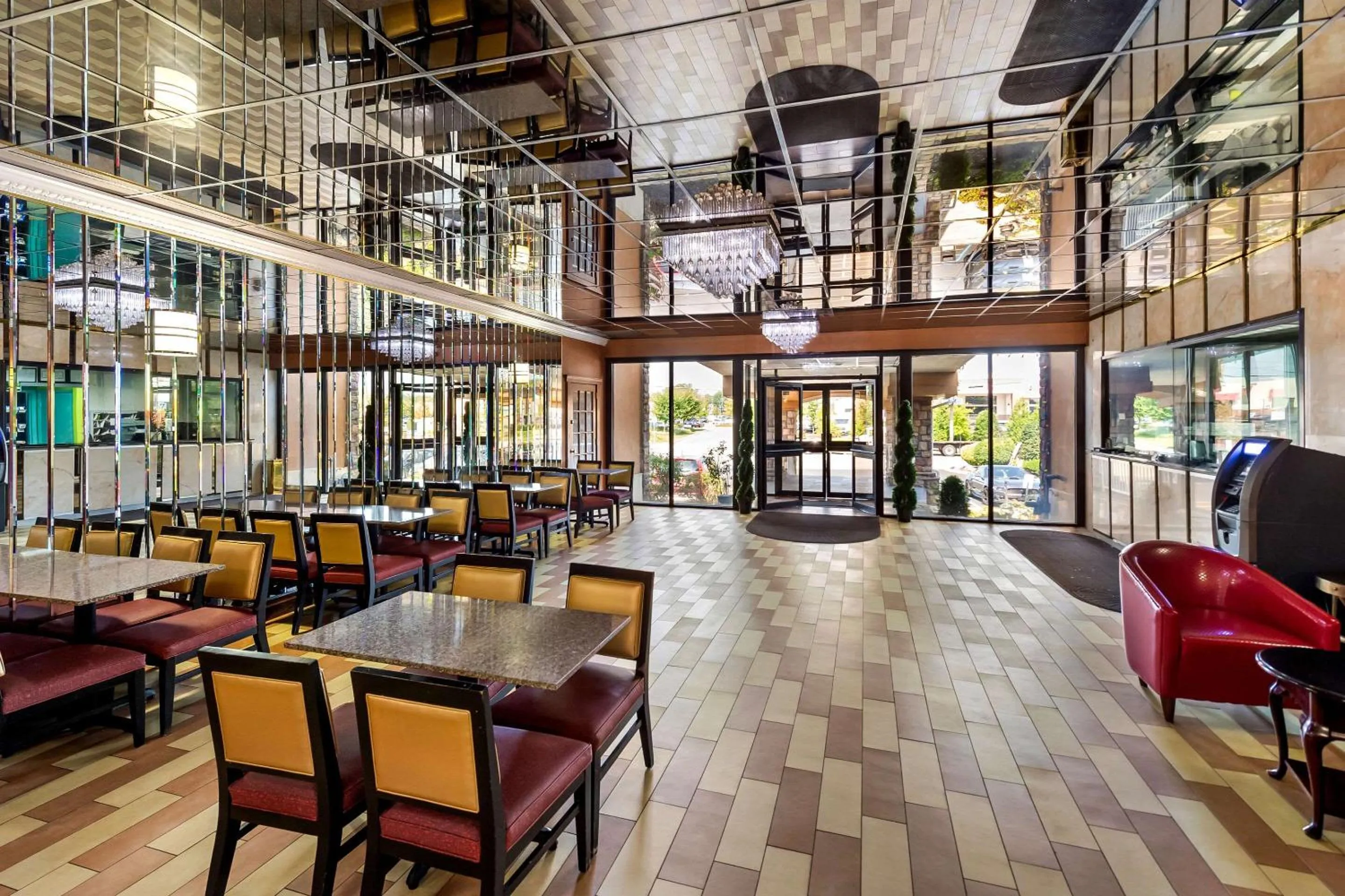 Lobby or reception in Rodeway Inn Capri