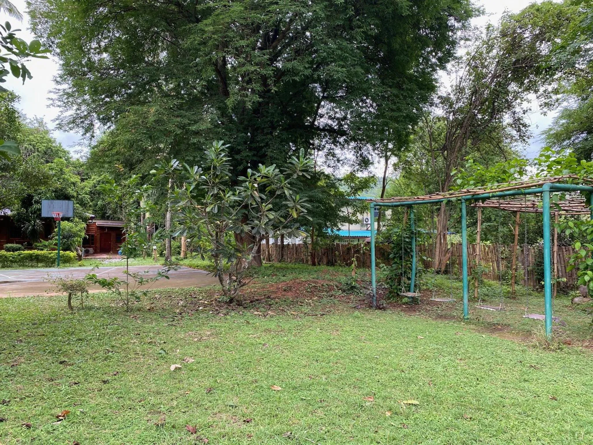 Children play ground in Saiyok River House