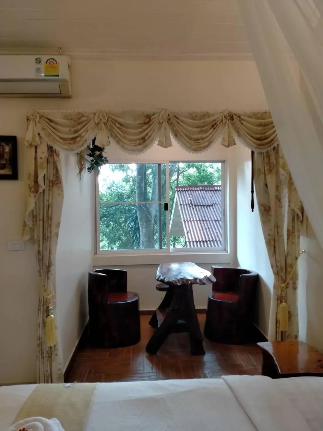 Bed in Saiyok River House