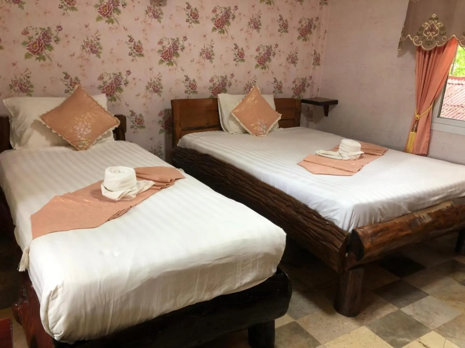 Bed in Saiyok River House