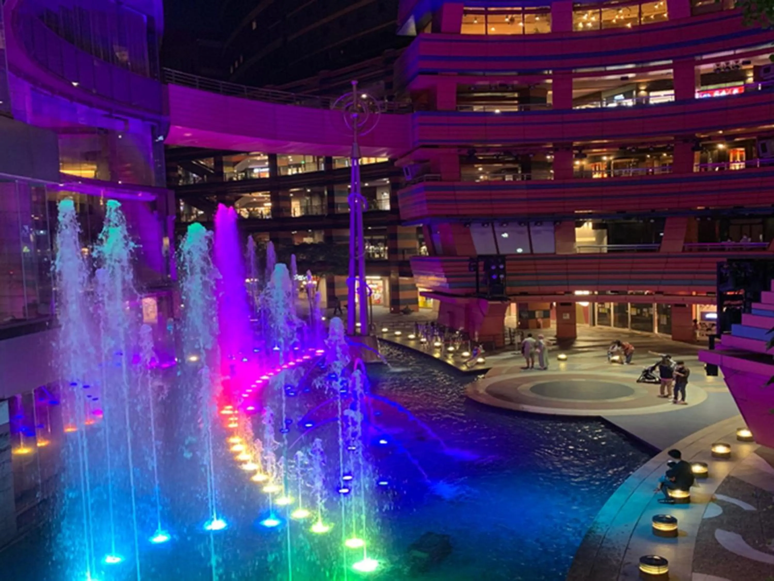 Area and facilities in Canal City Fukuoka Washington Hotel