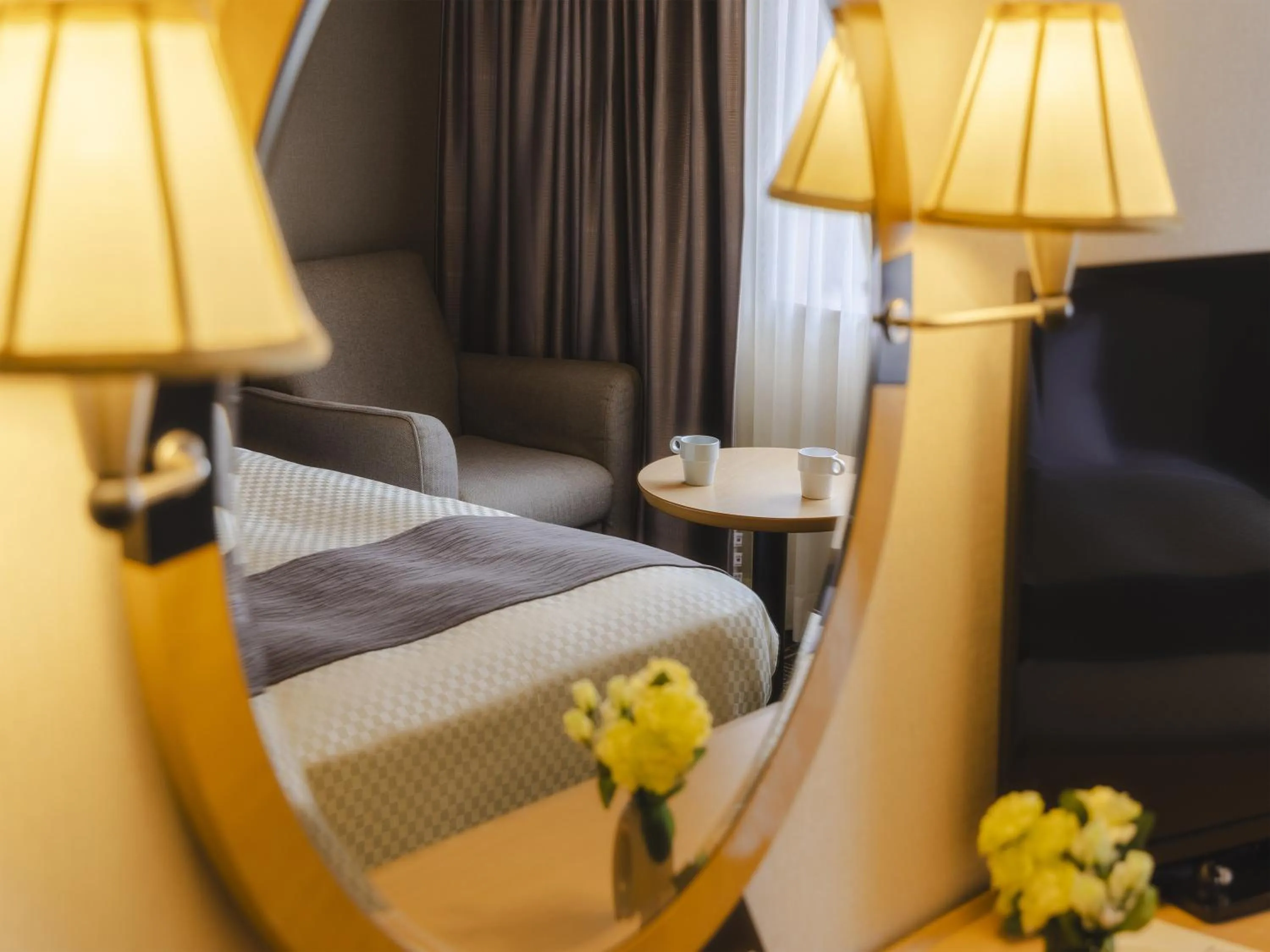 Photo of the whole room, Bed in Canal City Fukuoka Washington Hotel