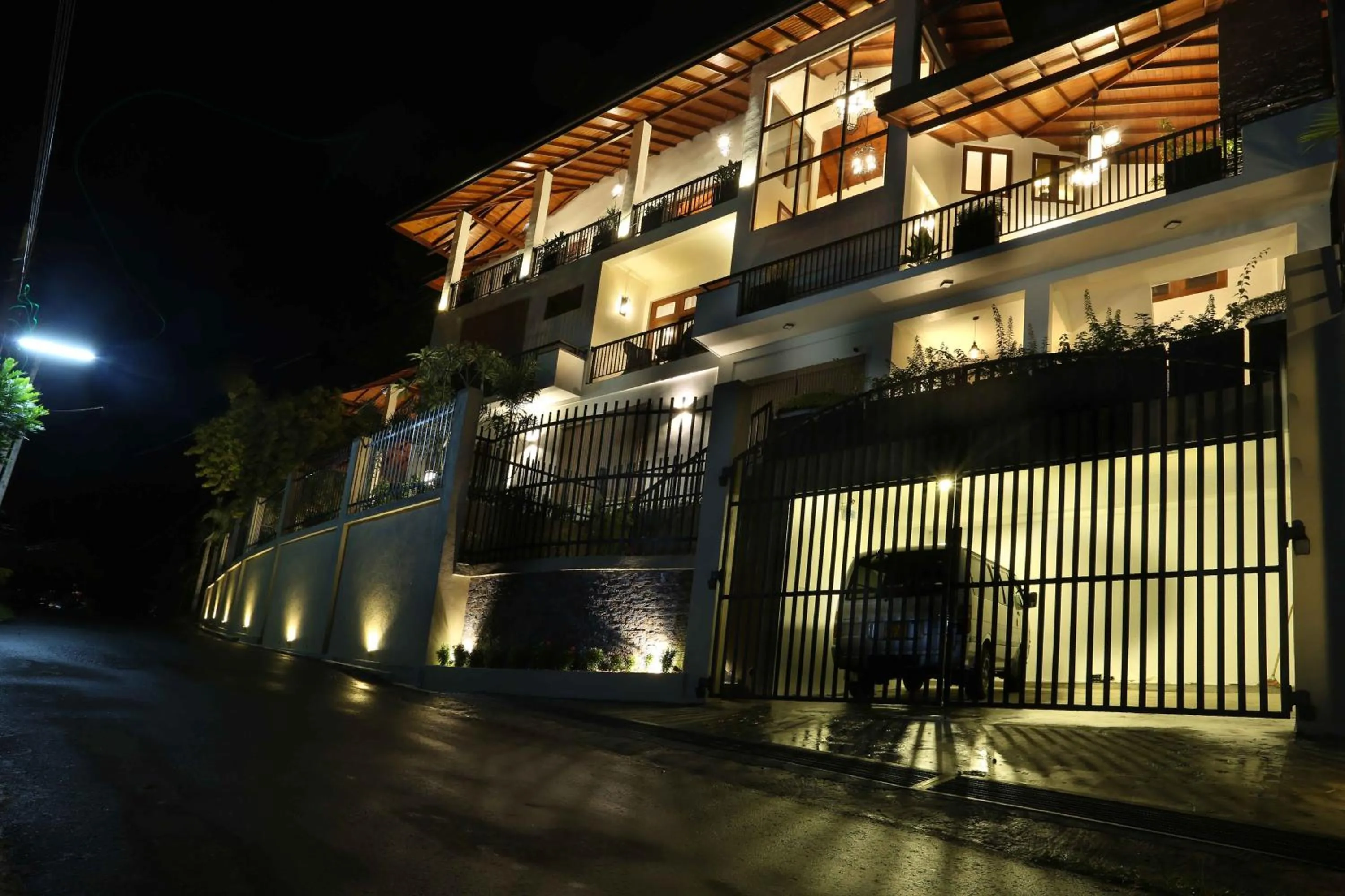 Night in Rivora Residence