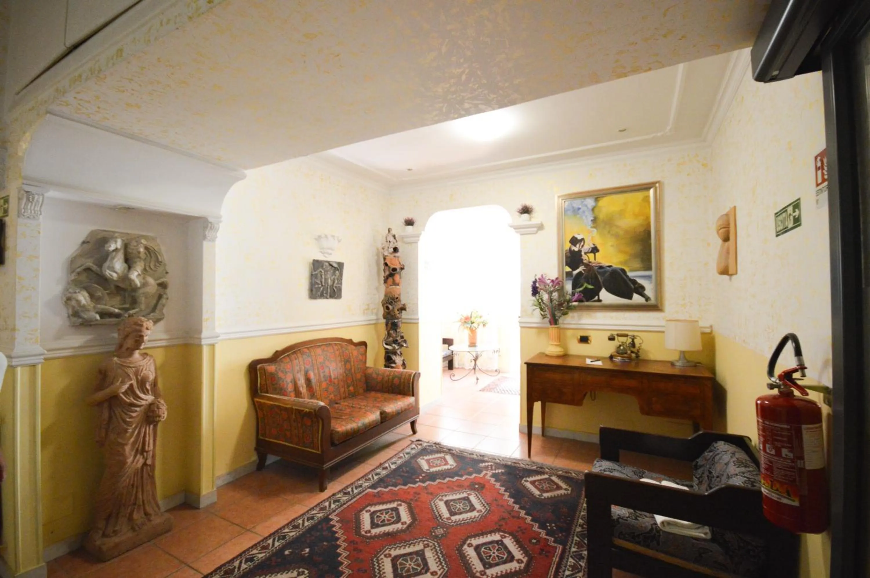 Seating area in Hotel Alexis