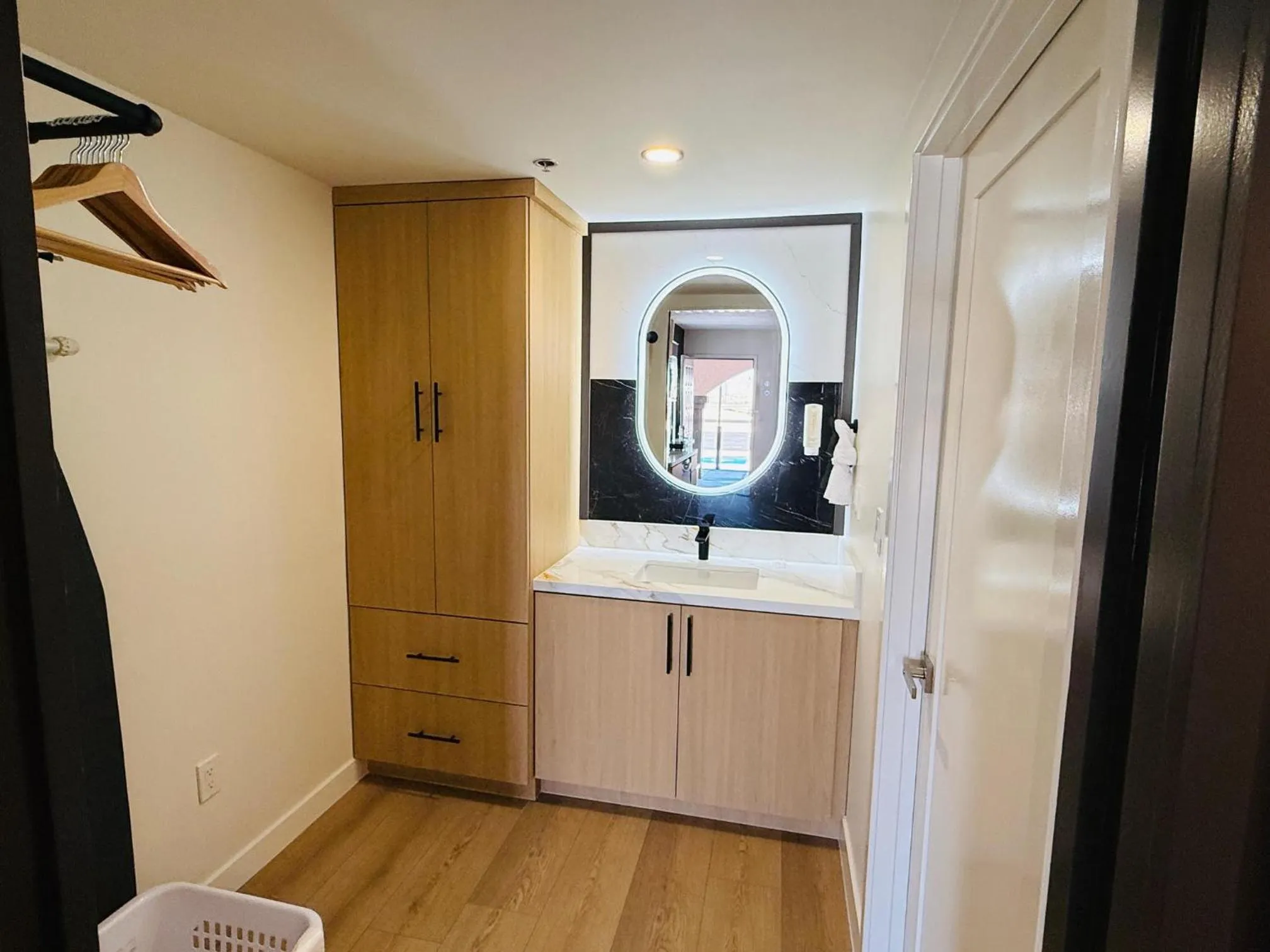 wardrobe in MainStay Suites Victorville - Hesperia