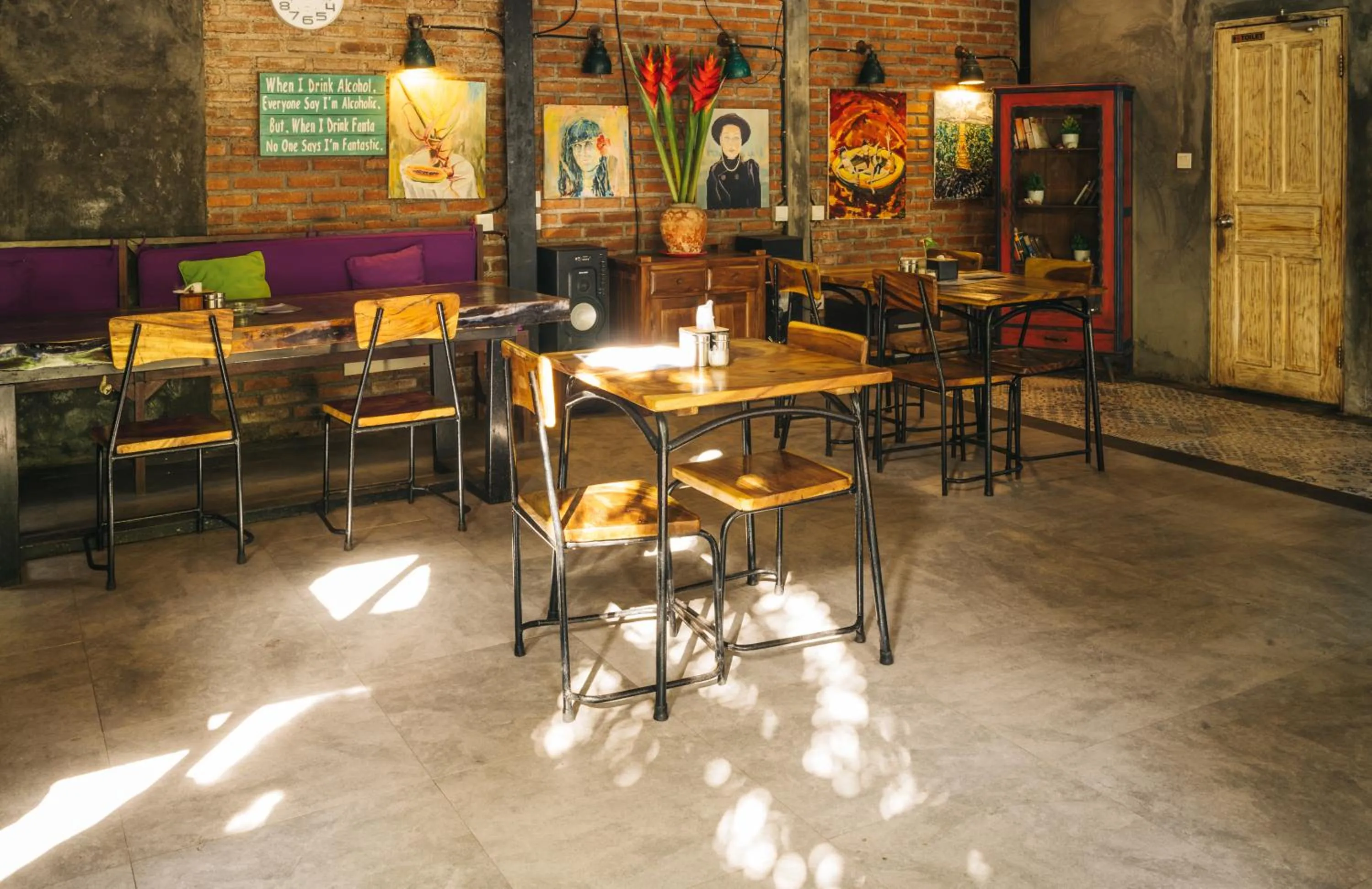 Restaurant/places to eat in Easy Surf Camp