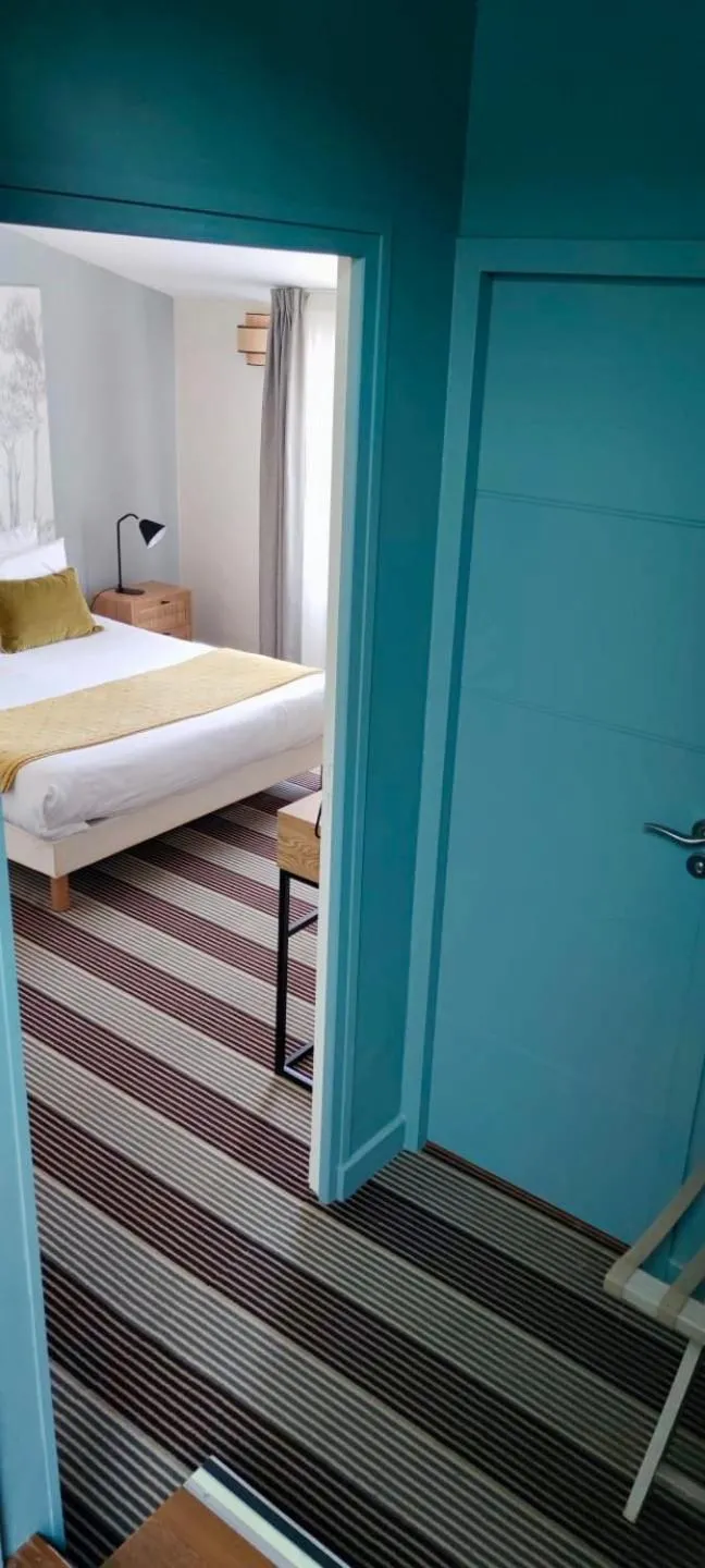 Bed in Hôtel Le Martray