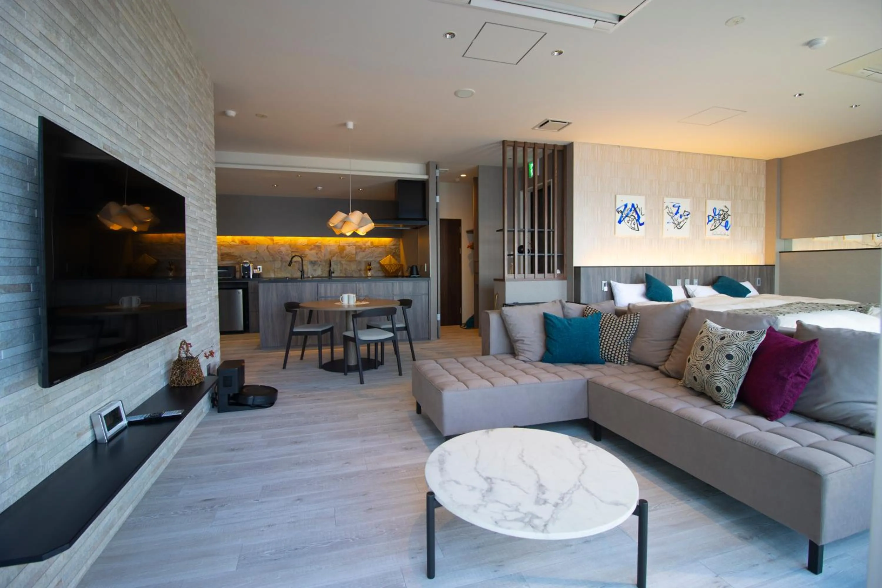 Photo of the whole room in La se ri Resort and Stay