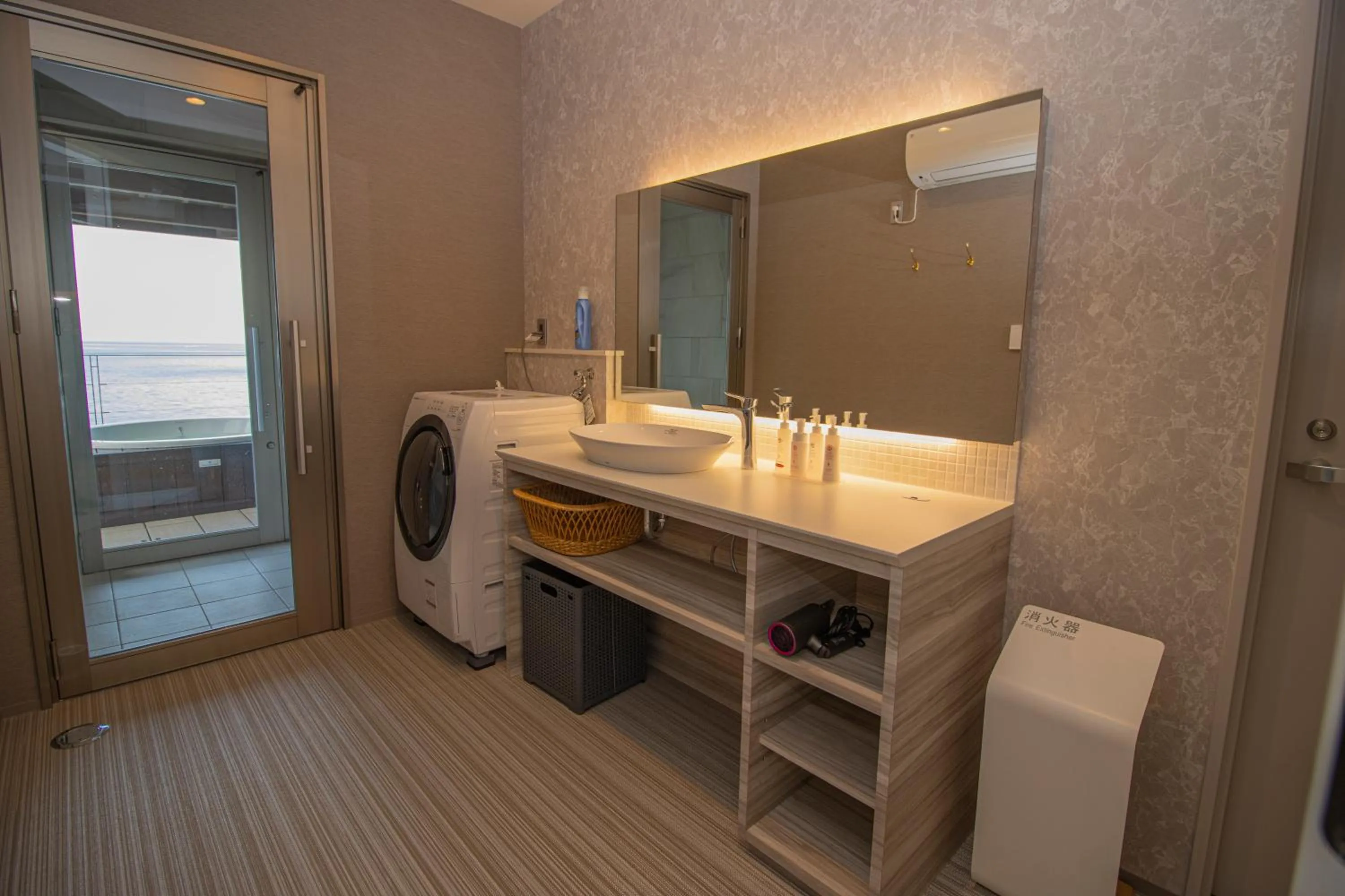 Photo of the whole room in La se ri Resort and Stay