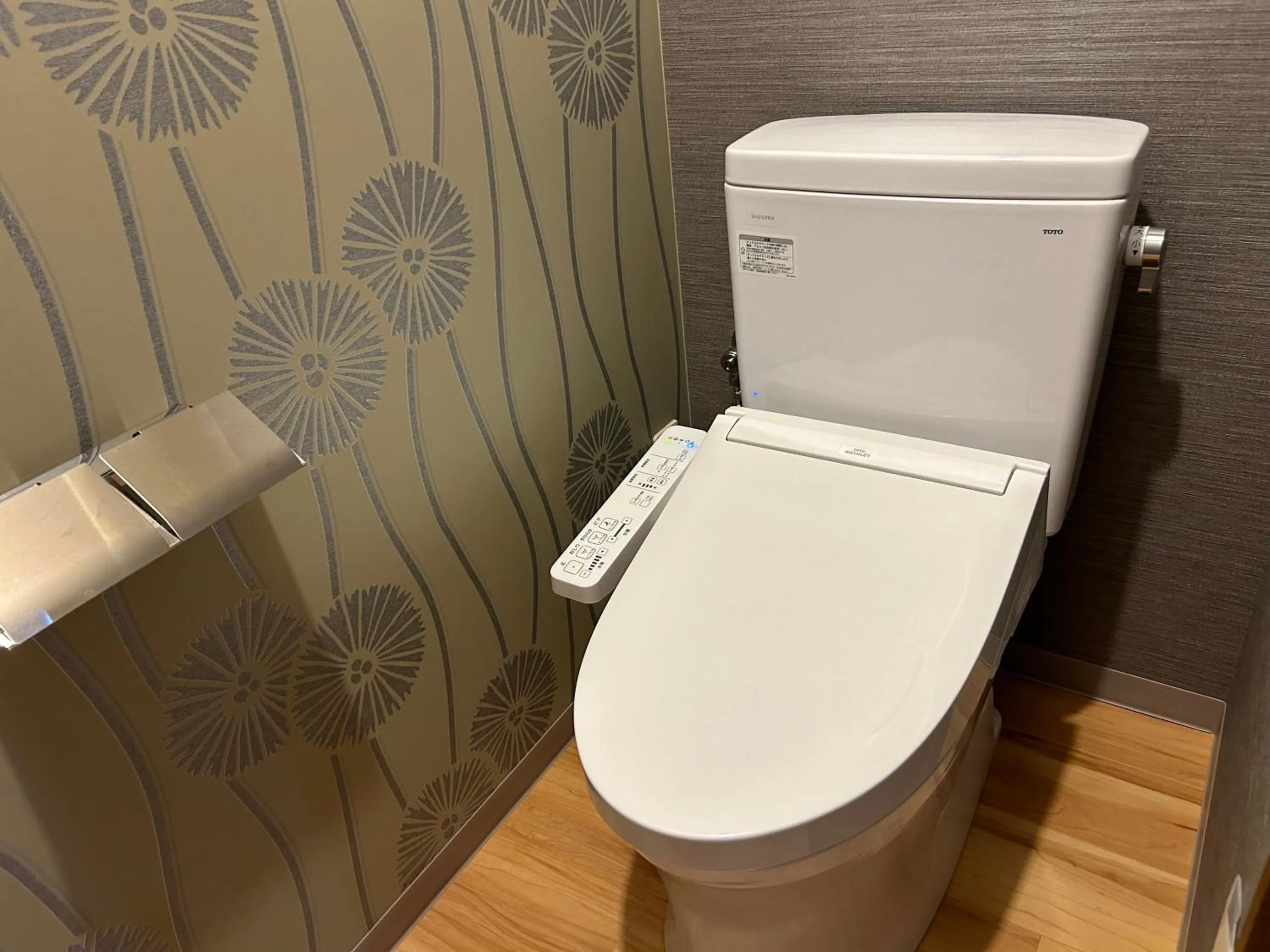 Toilet in La se ri Resort and Stay