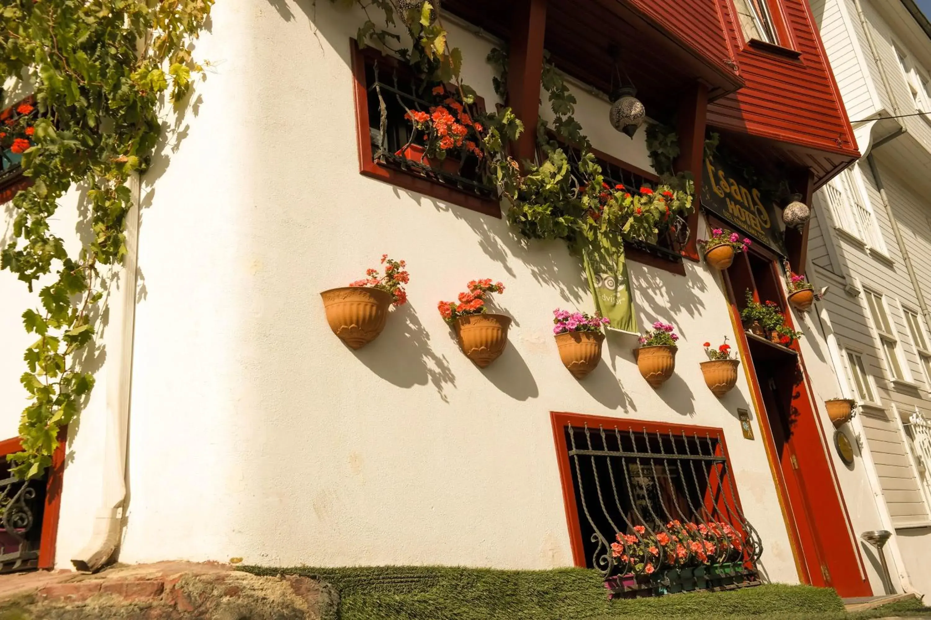 Facade/entrance in Esans Hotel - Special Category Facade/entrance in Esans Hotel - Special Category