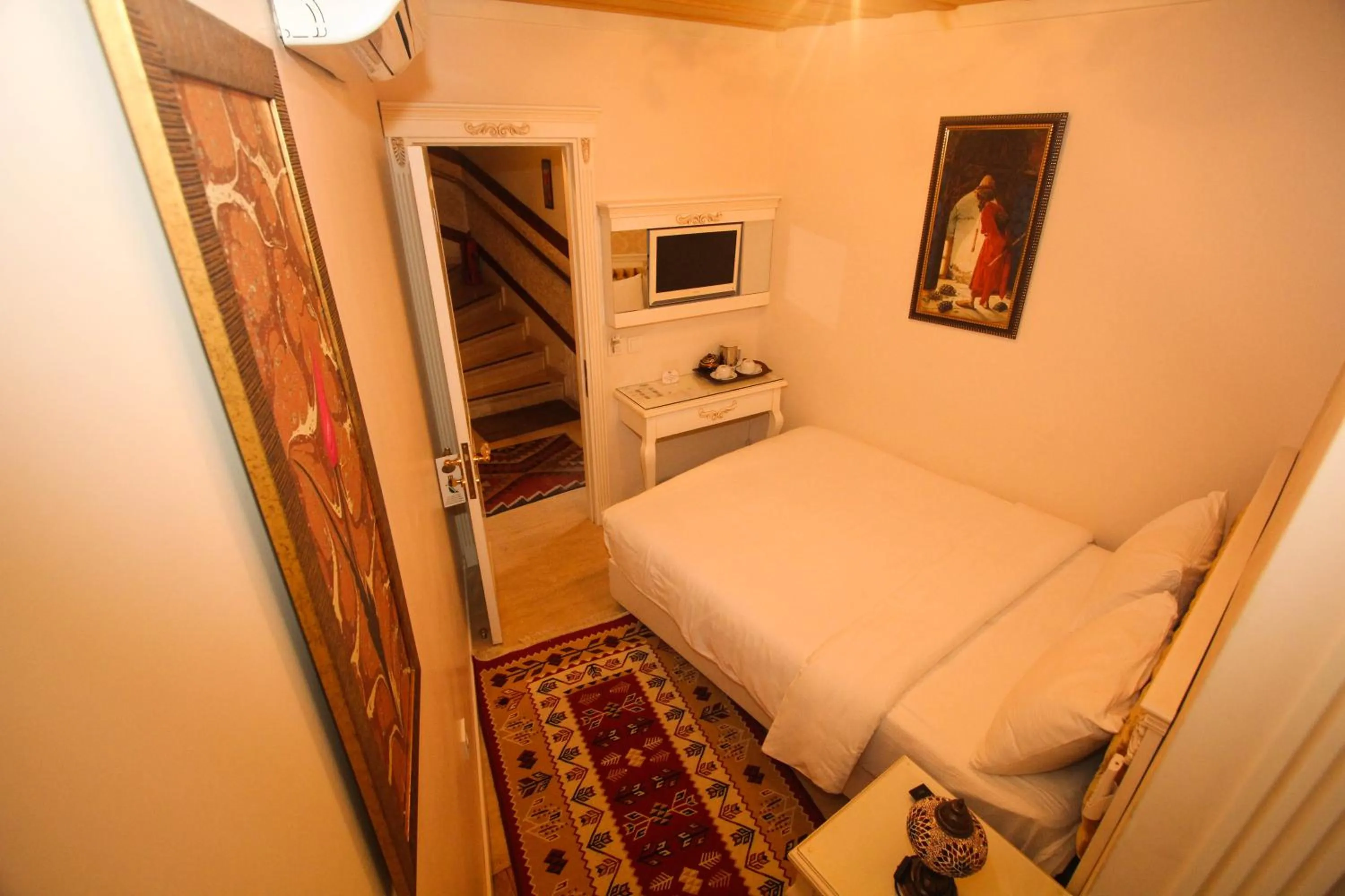 Other, Bed in Esans Hotel - Special Category