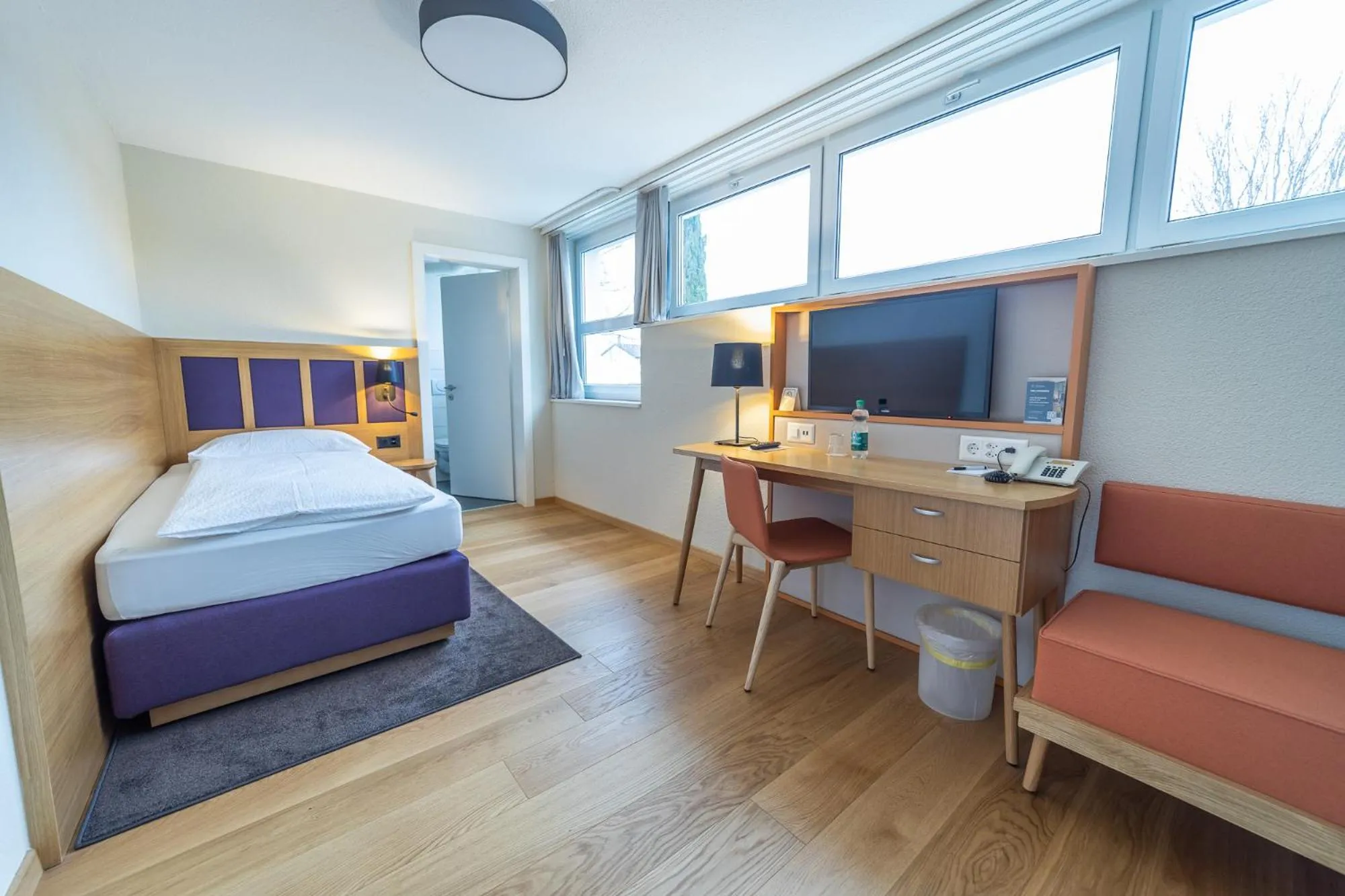 Photo of the whole room, Bed in Dialoghotel Eckstein