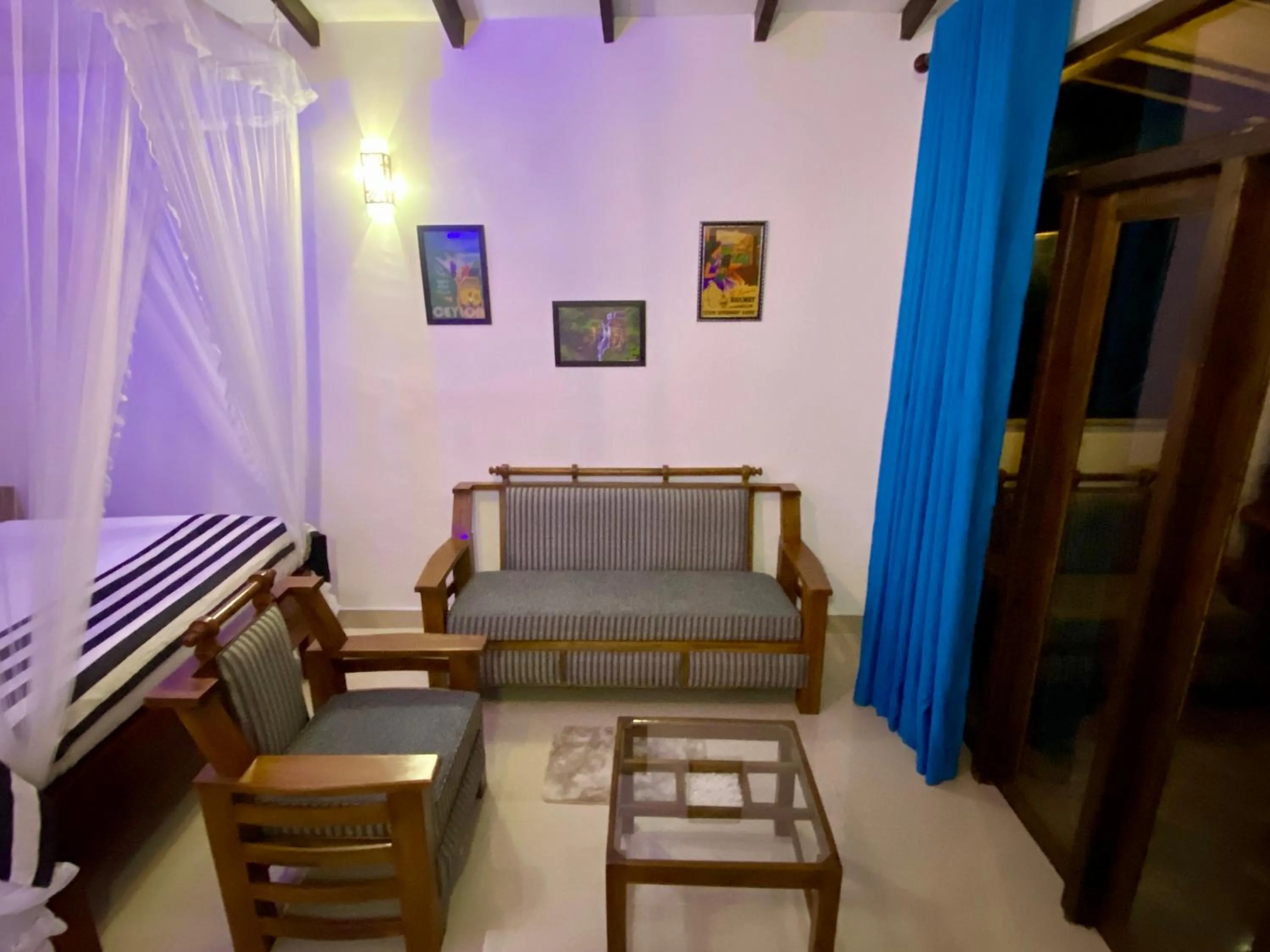 Seating area in Cozy Homestay Waterfall Road Ella