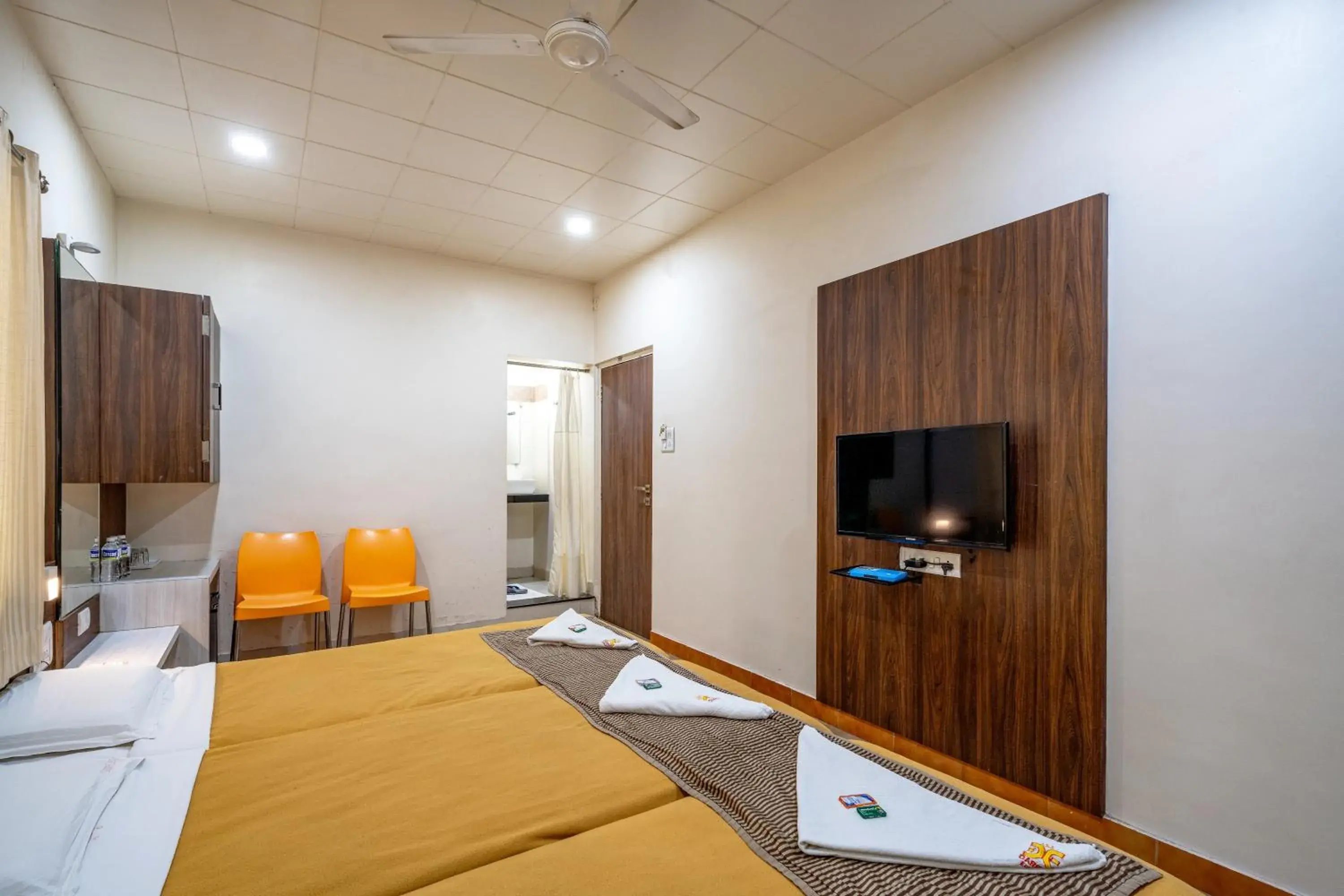 Bed in Hotel Darshan Executive Bed in Hotel Darshan Executive