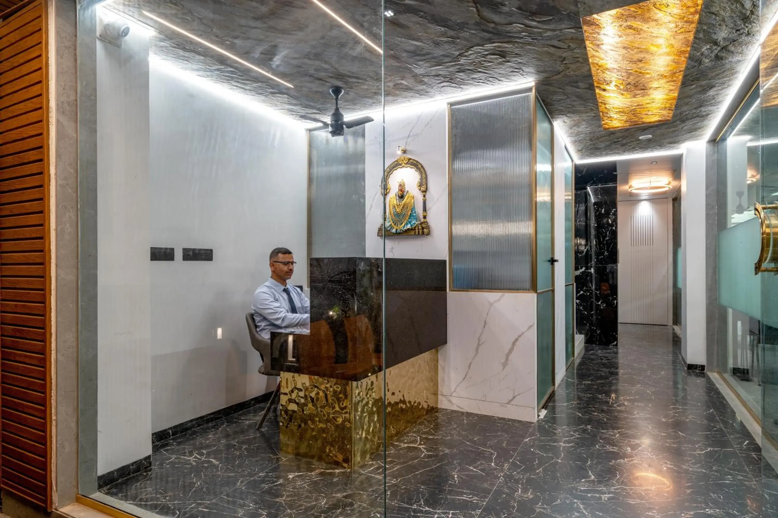 Lobby or reception in Hotel Darshan Executive Lobby or reception in Hotel Darshan Executive